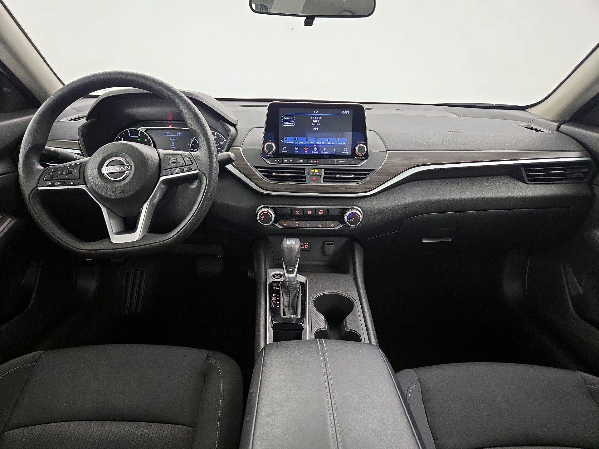Thumbnail: 2025 Nissan Altima - 9