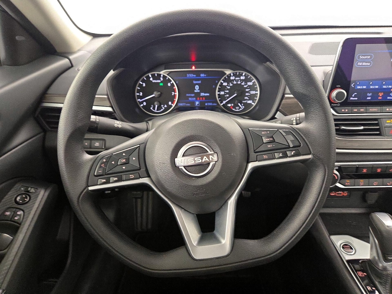 2025 Nissan Altima SV - Photo 11