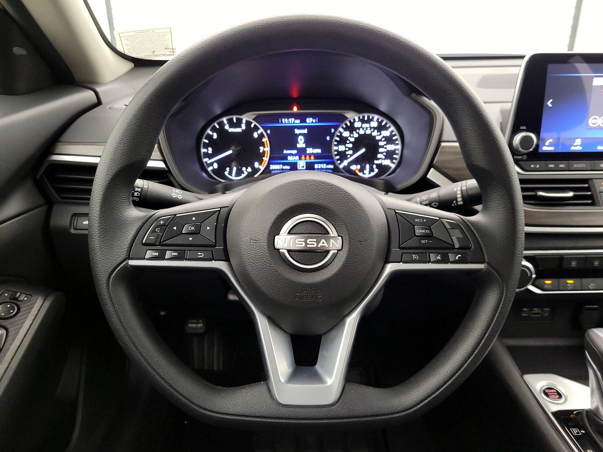 Thumbnail: 2025 Nissan Altima - 10