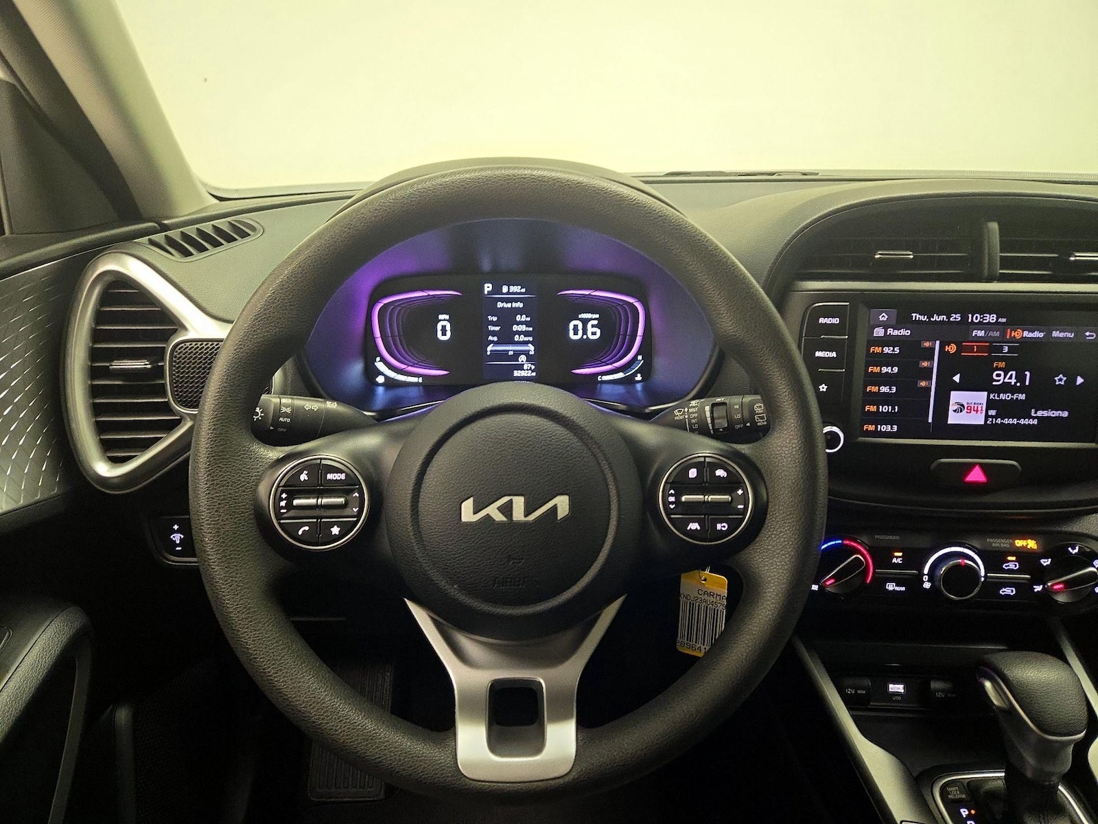2025 Kia Soul LX - Photo 11