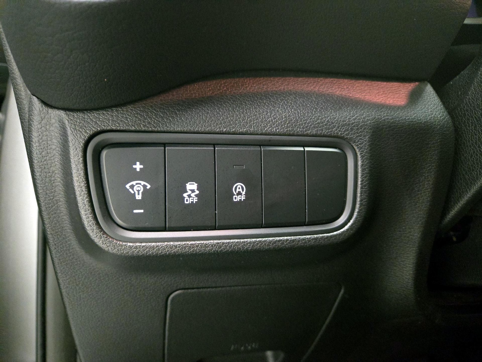 2025 Kia Soul LX - Photo 14