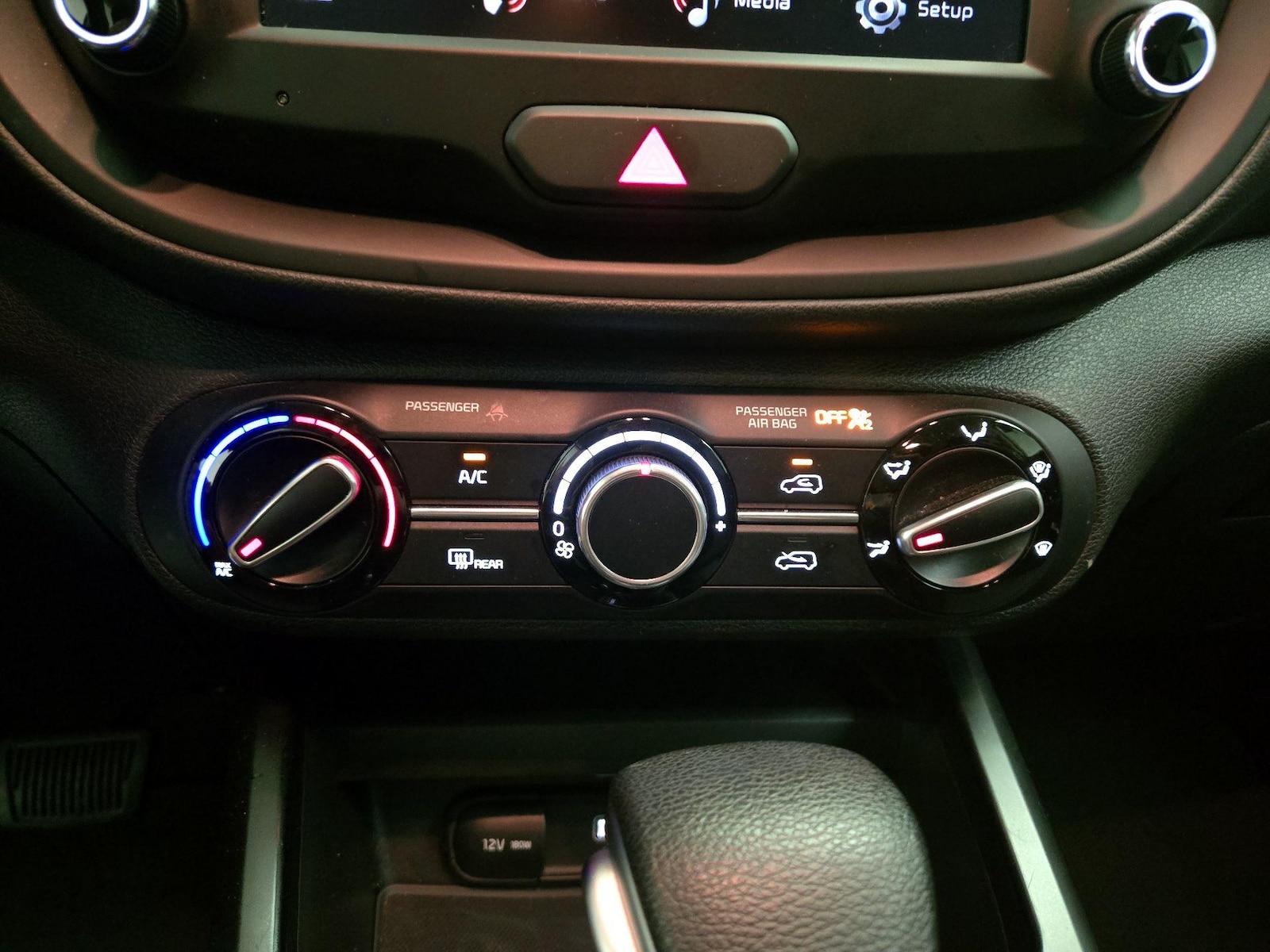 2025 Kia Soul LX - Photo 17