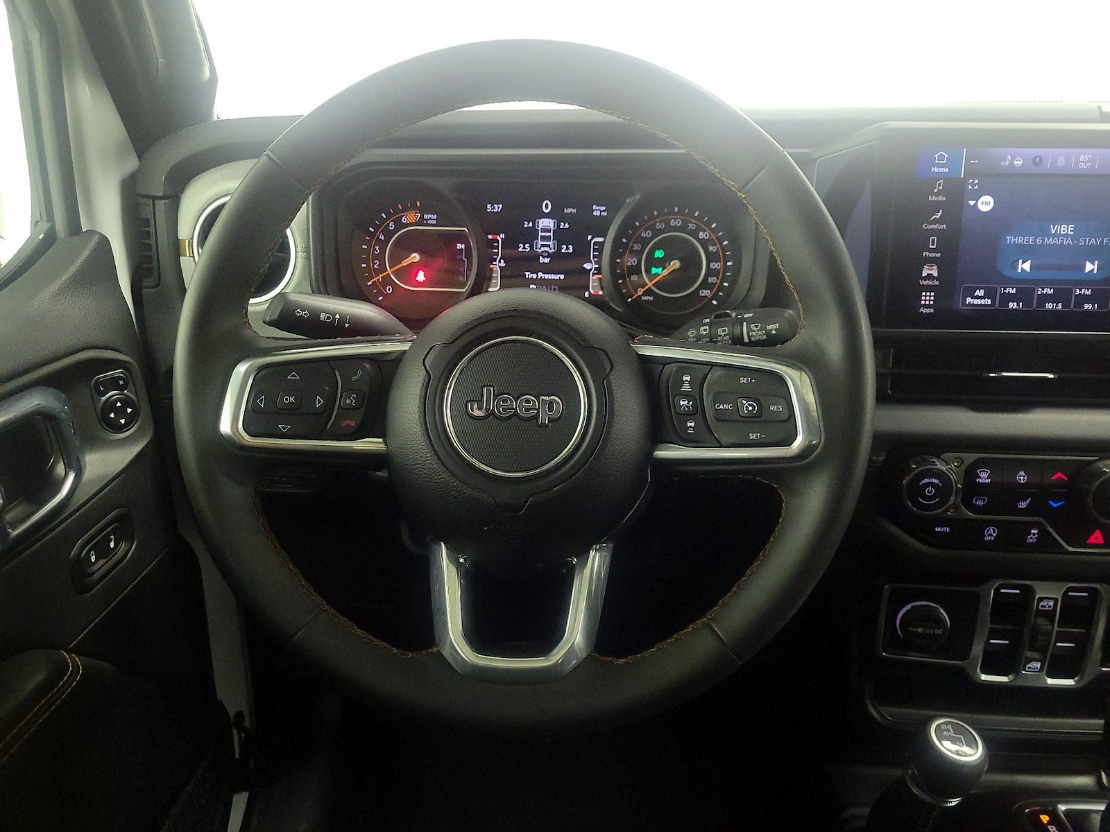 2025 Jeep Wrangler 4-Door Sahara - Photo 11