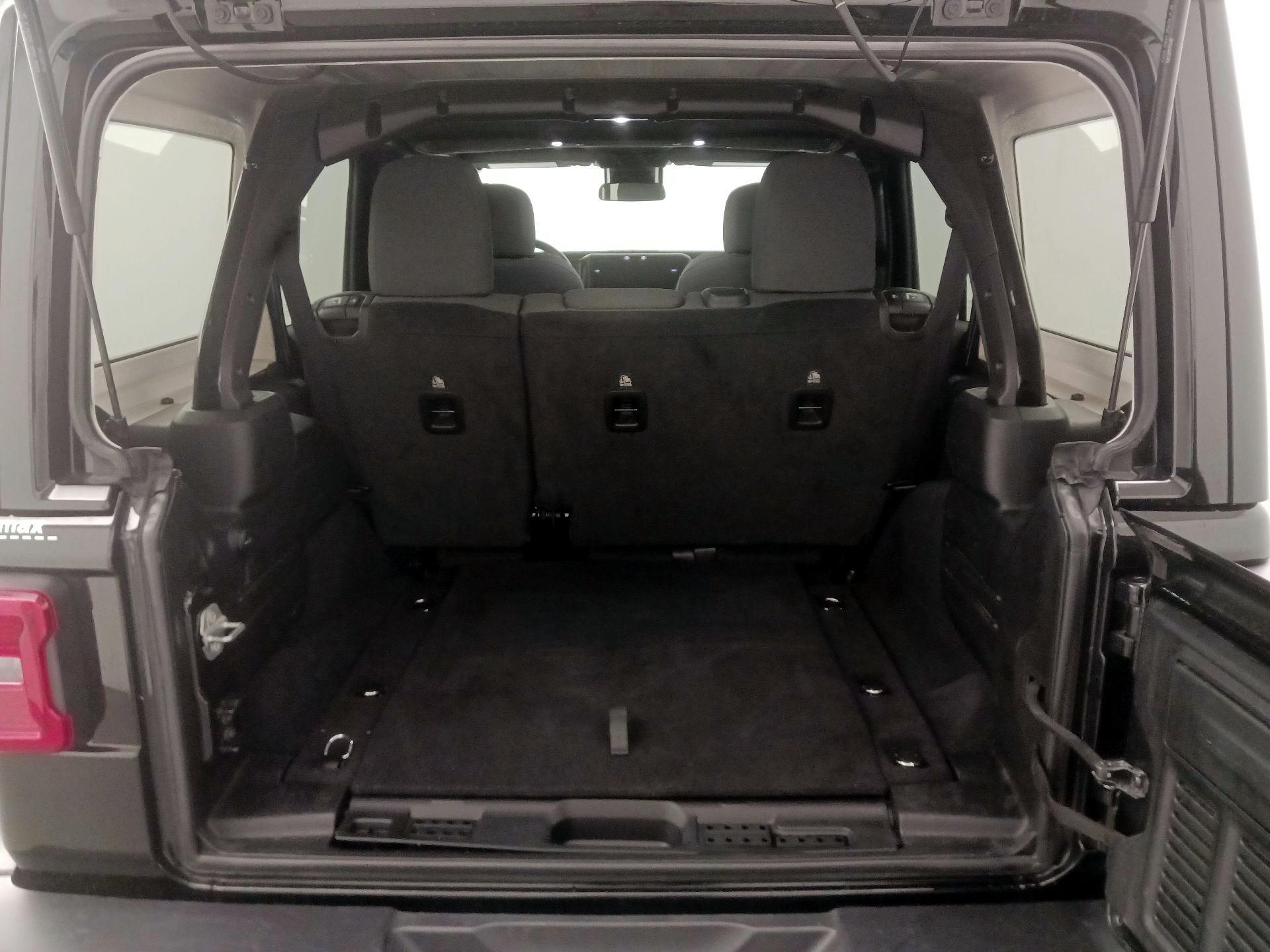 Thumbnail: 2025 Jeep Wrangler - 20
