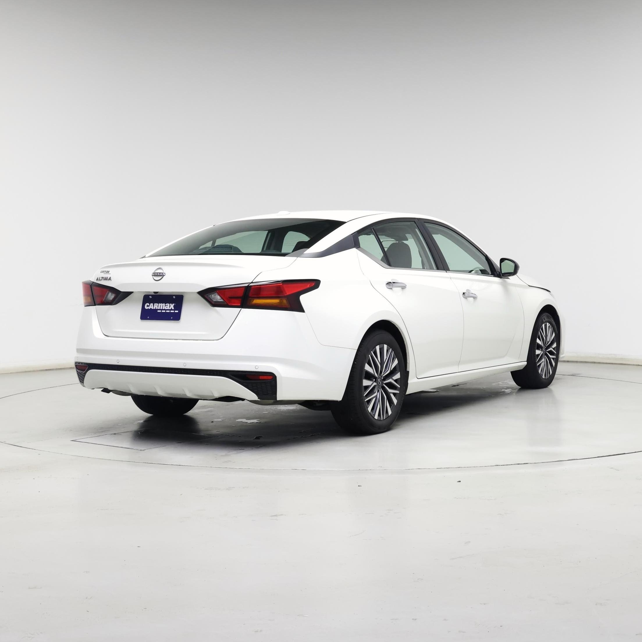 Thumbnail: 2025 Nissan Altima - 8