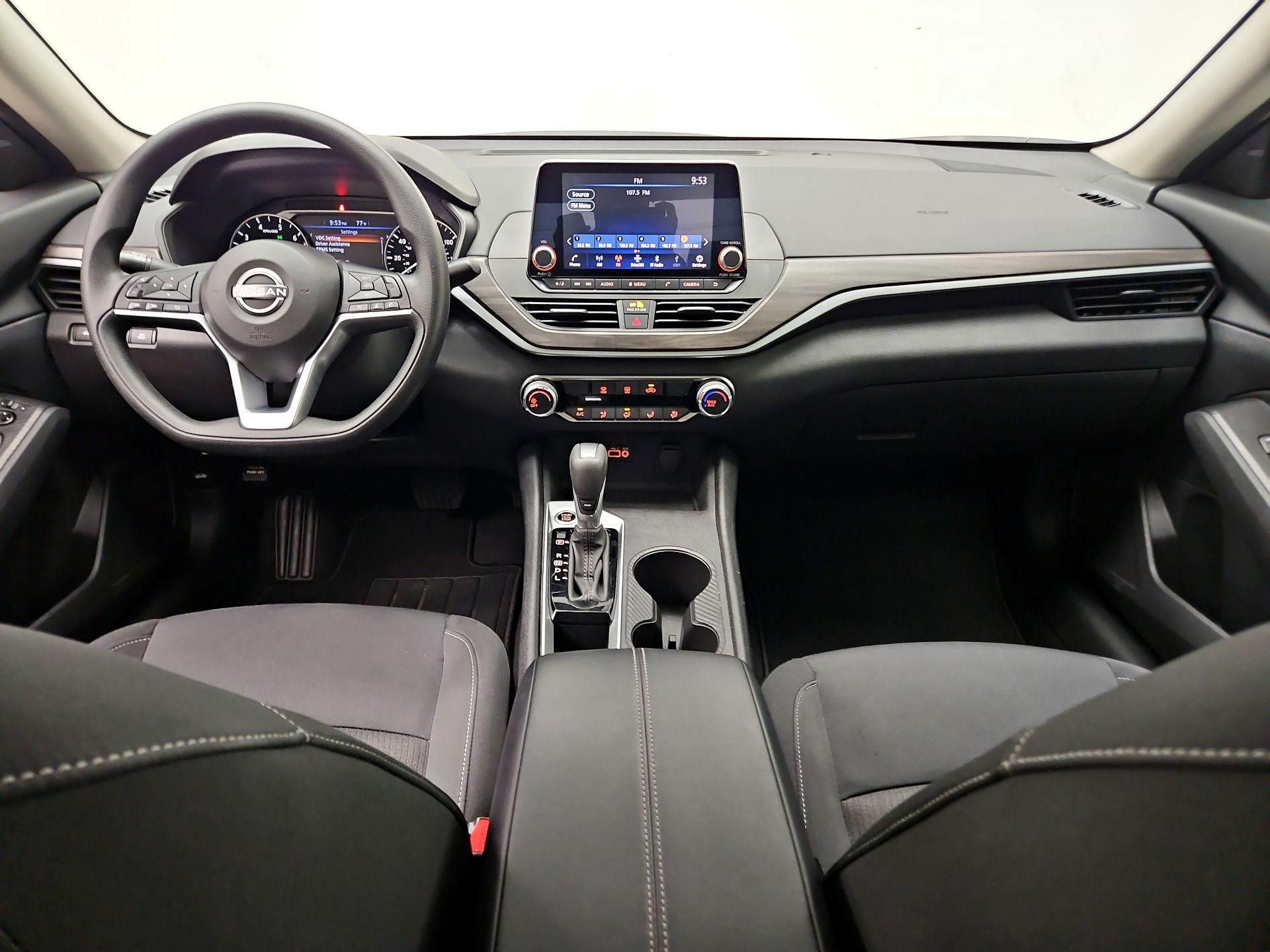 Thumbnail: 2025 Nissan Altima - 9