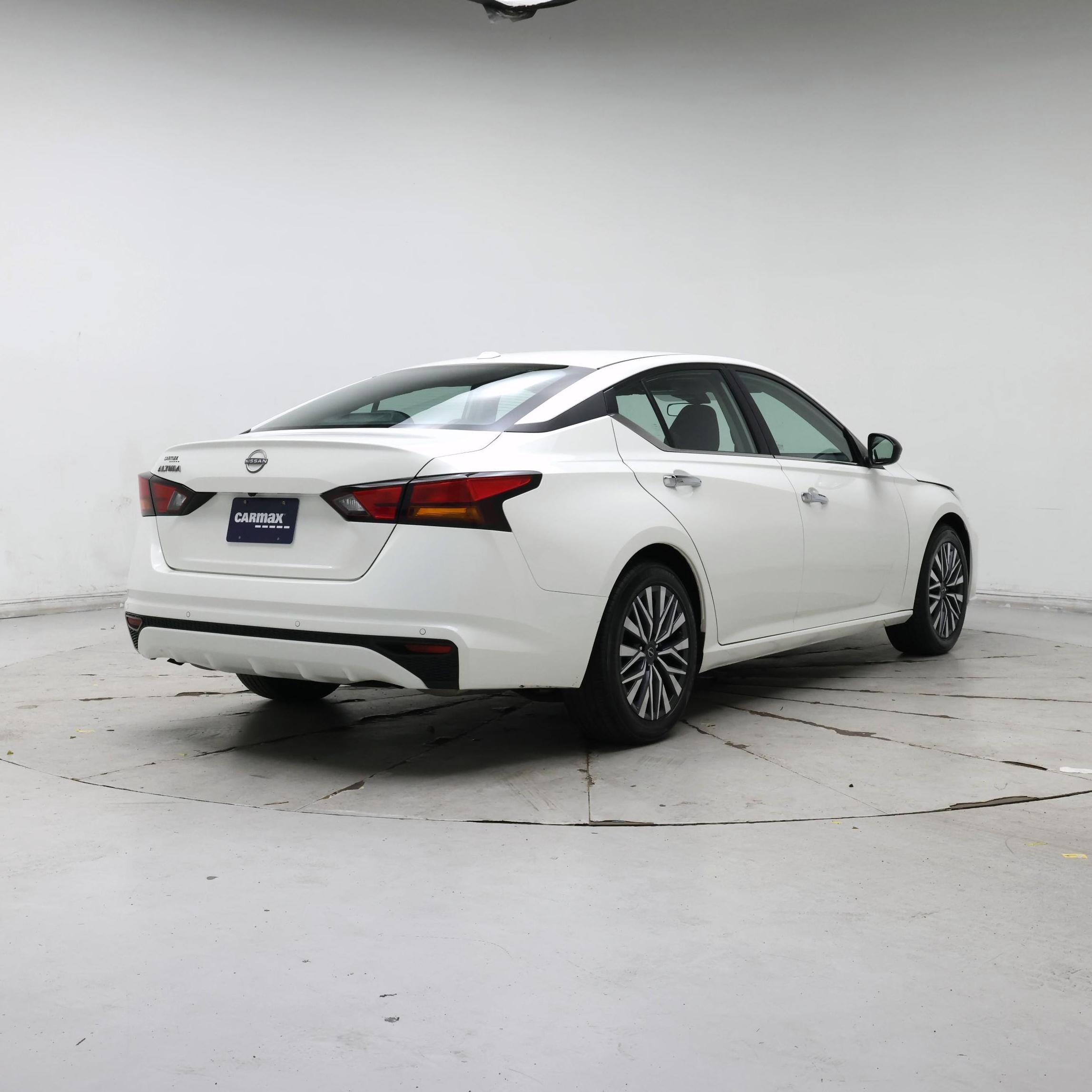 Thumbnail: 2025 Nissan Altima - 8