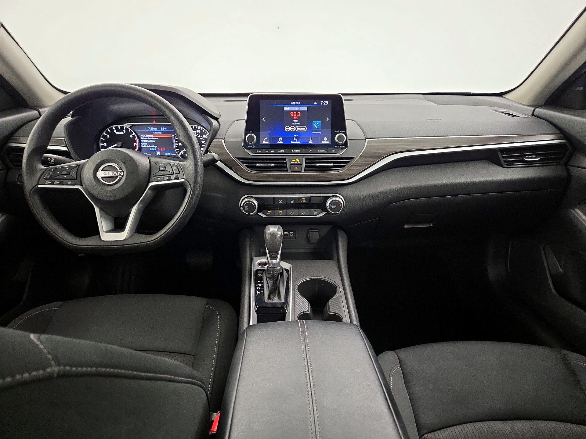Thumbnail: 2025 Nissan Altima - 9