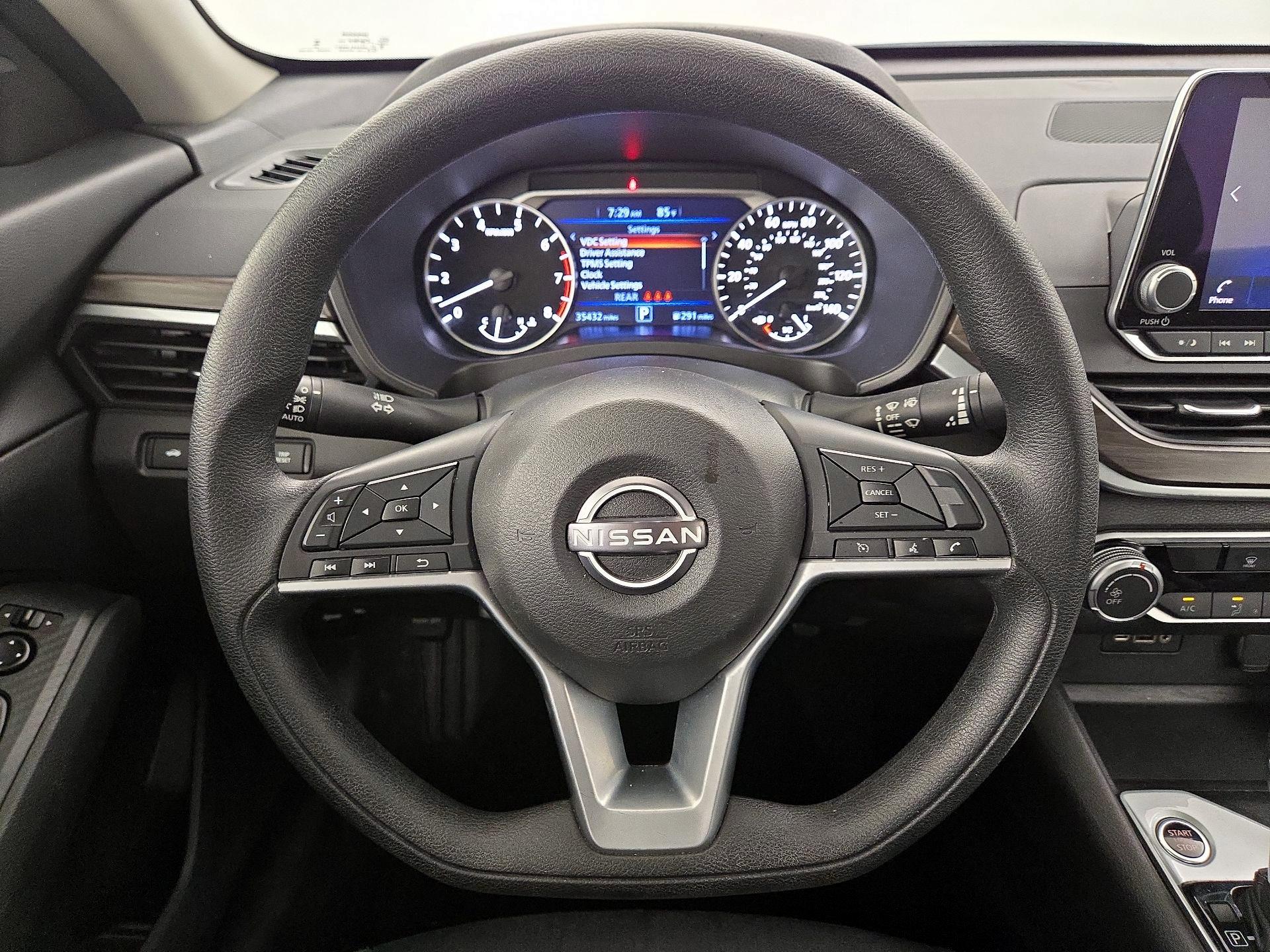 Thumbnail: 2025 Nissan Altima - 10