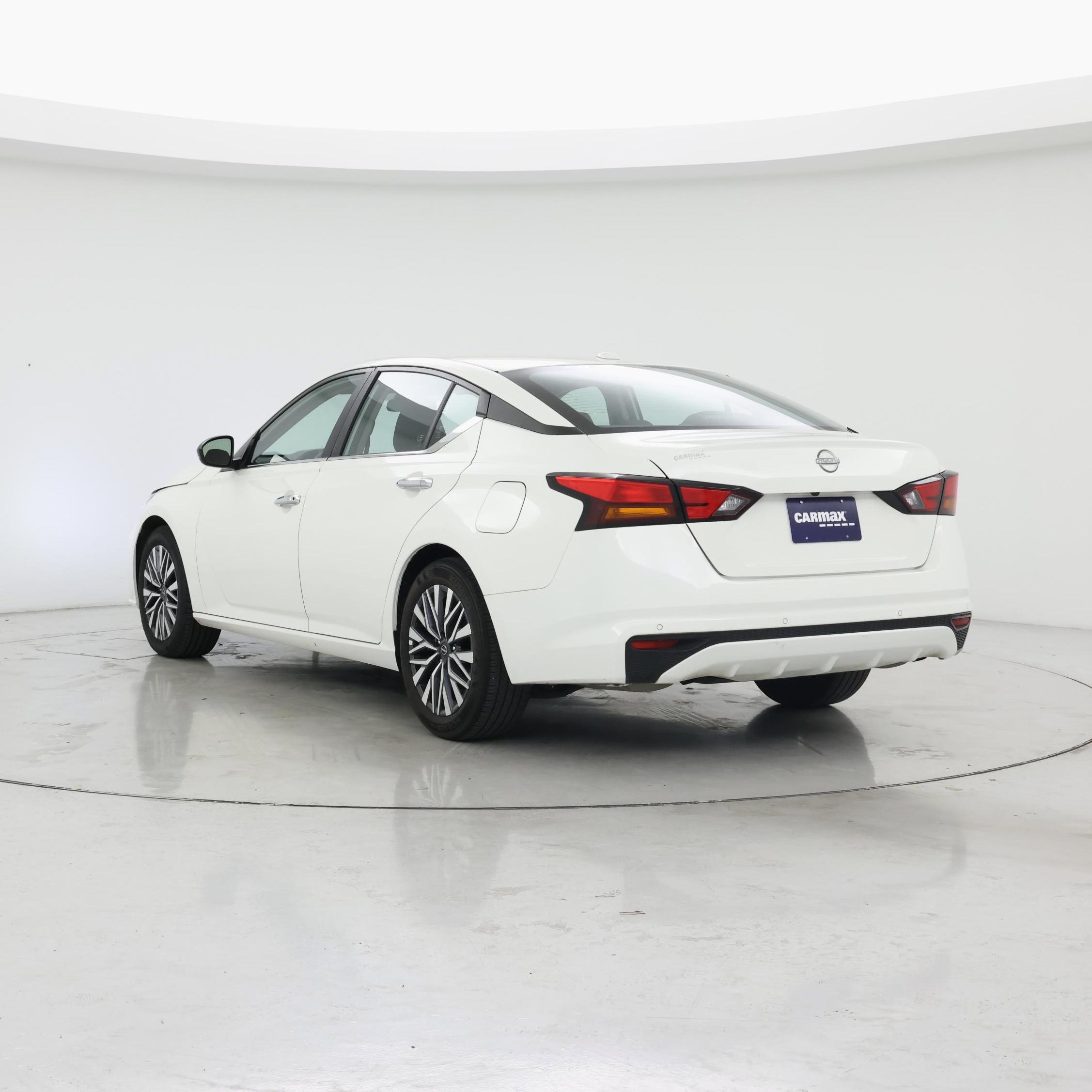 Thumbnail: 2025 Nissan Altima - 2
