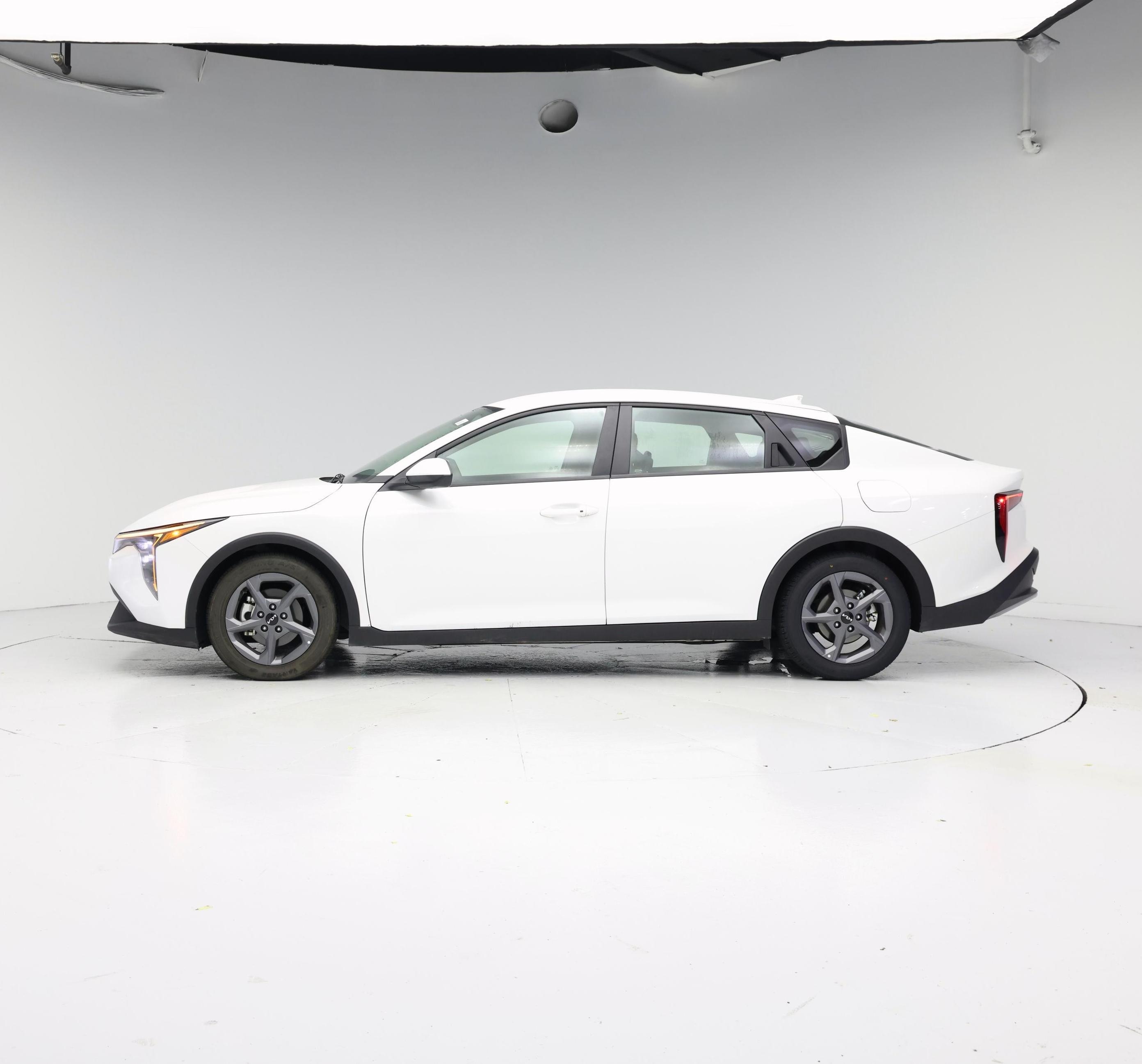 Thumbnail: 2025 Kia K4 - 3