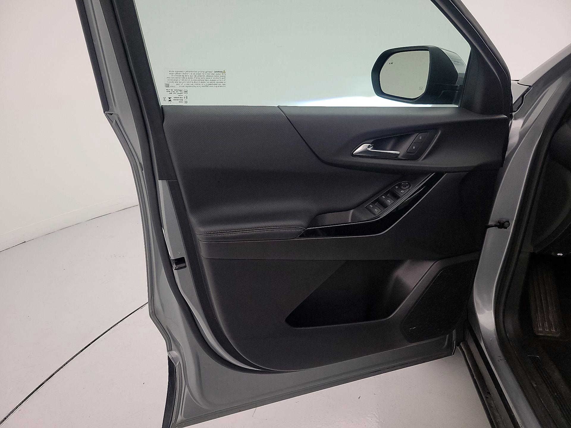 Thumbnail: 2025 Chevrolet Equinox - 12