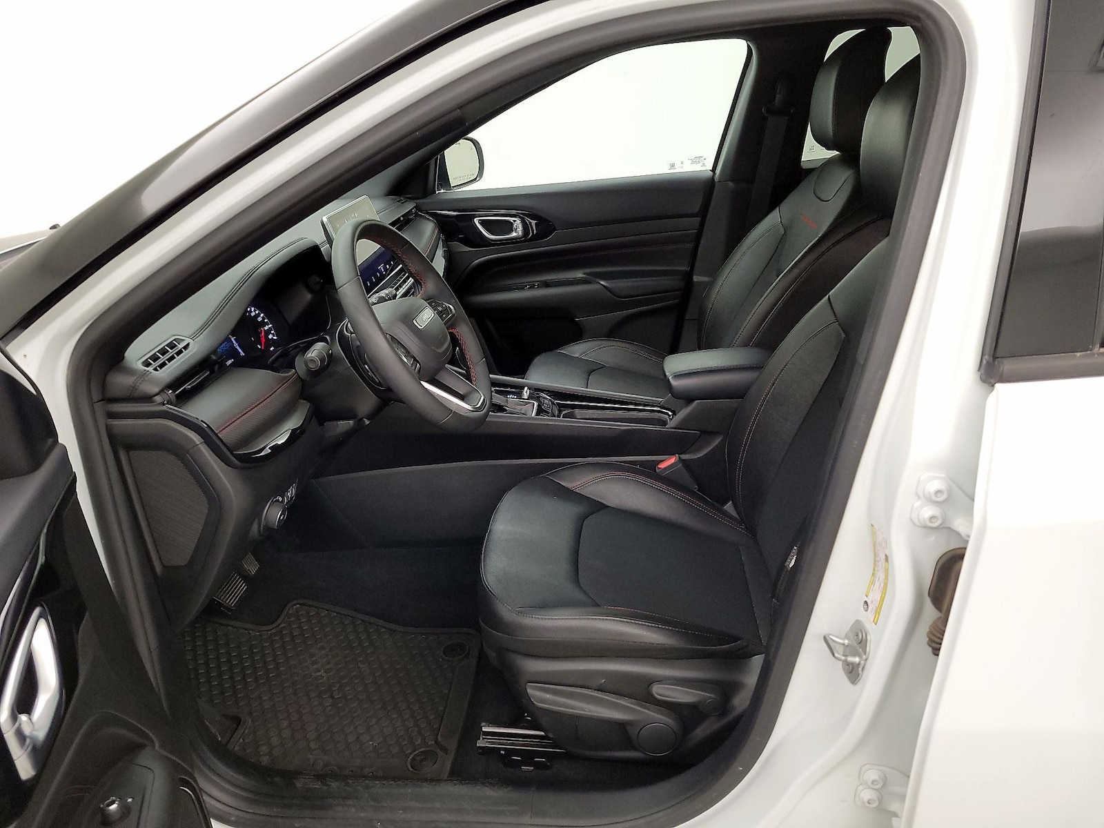 2025 Jeep Compass Trailhawk - Photo 12