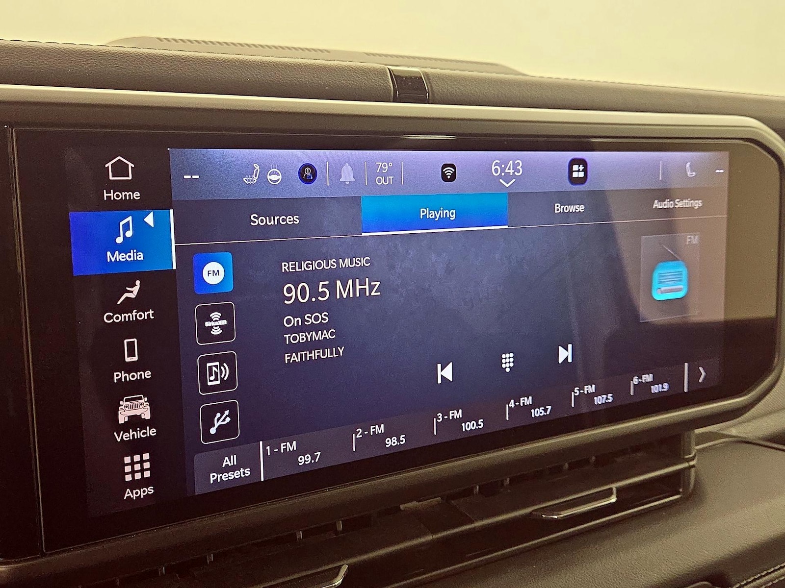 2025 Jeep Wrangler 4-Door Sahara - Photo 16