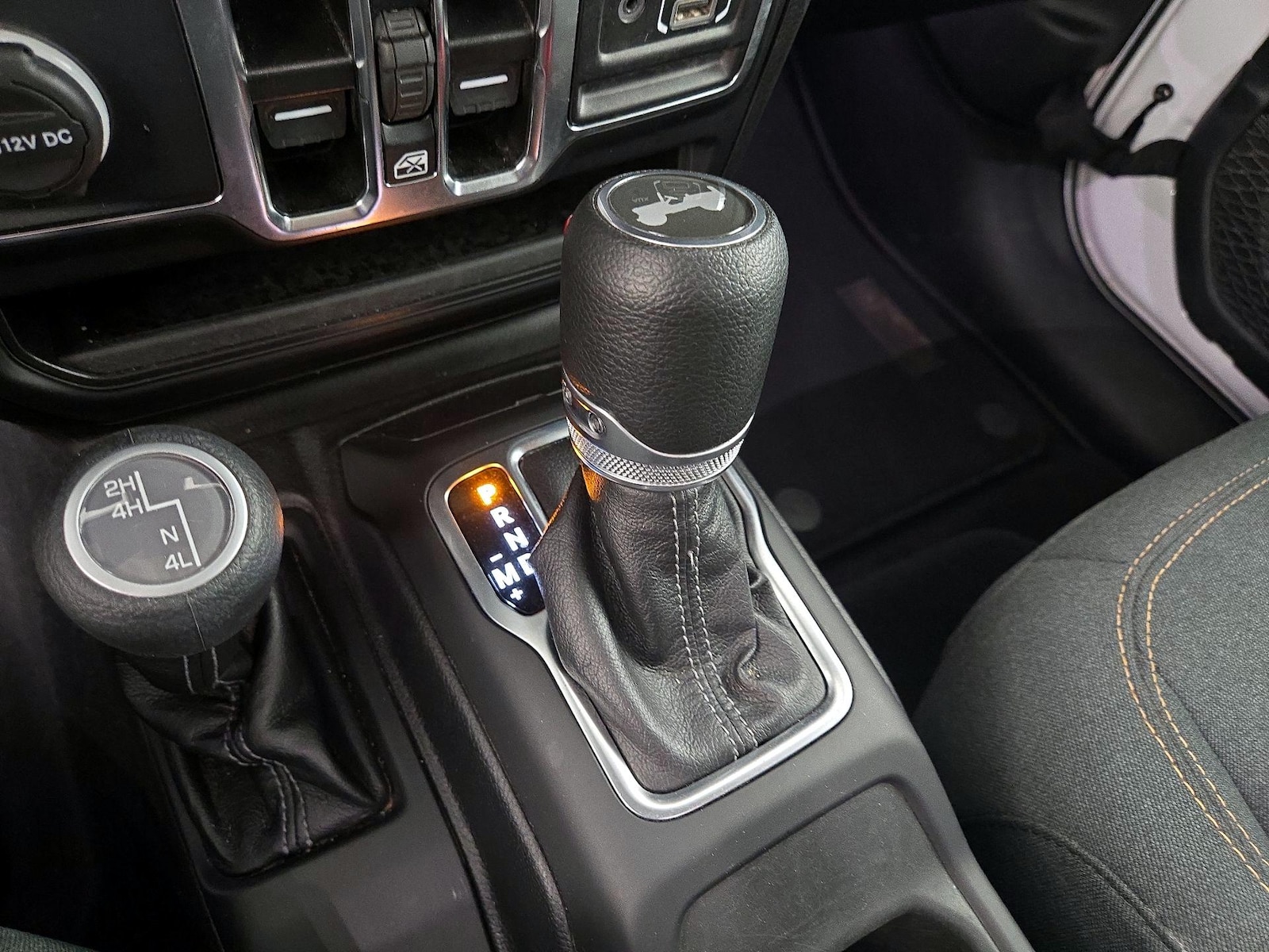 2025 Jeep Wrangler 4-Door Sahara - Photo 18