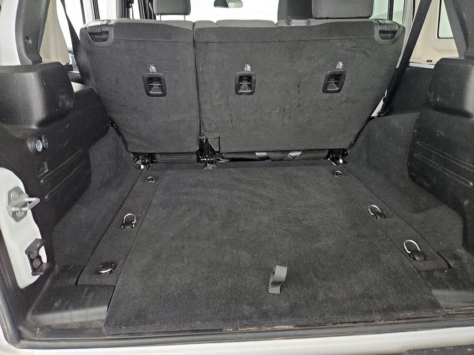 2025 Jeep Wrangler 4-Door Sahara - Photo 21