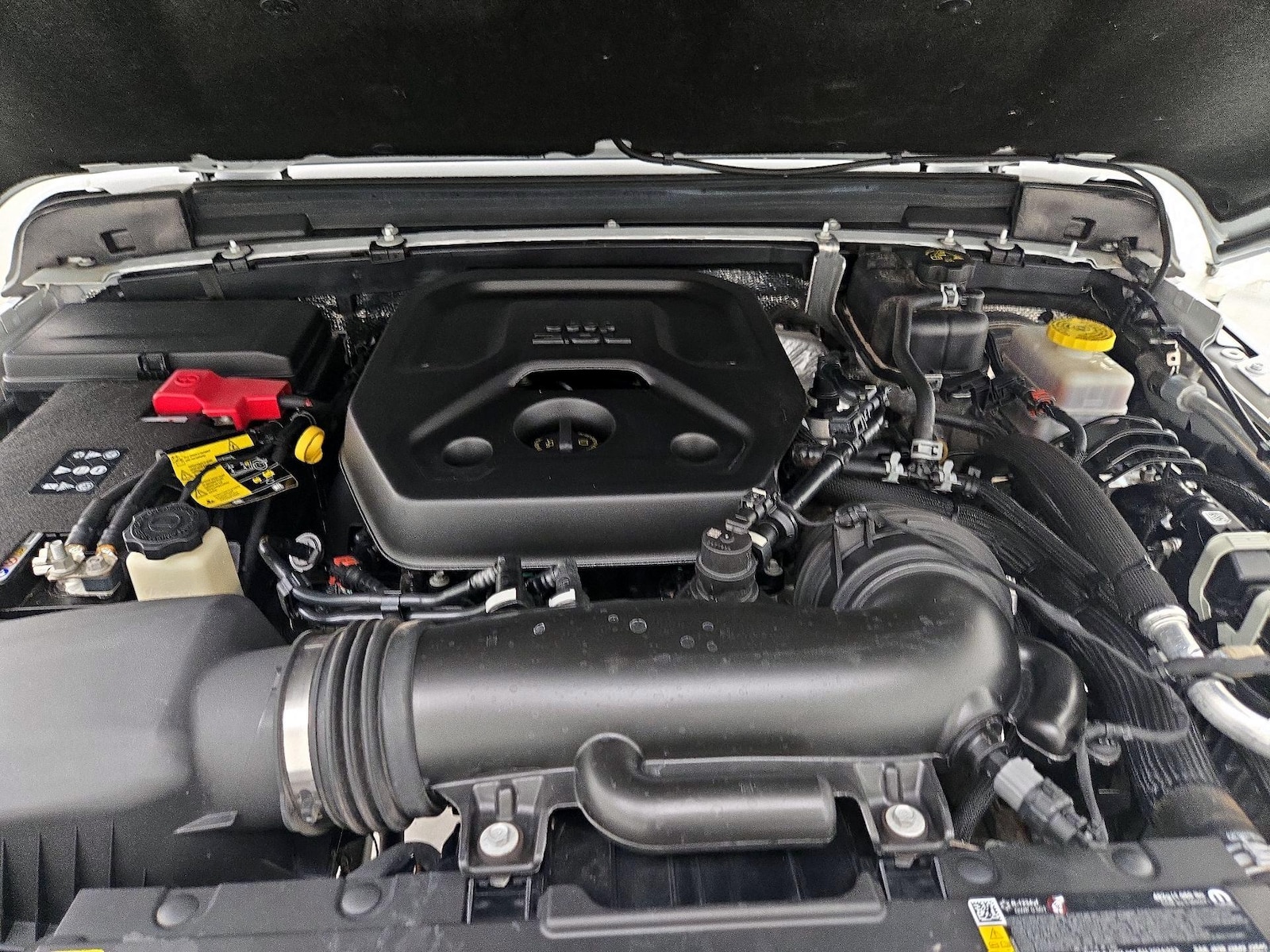2025 Jeep Wrangler 4-Door Sahara - Photo 23