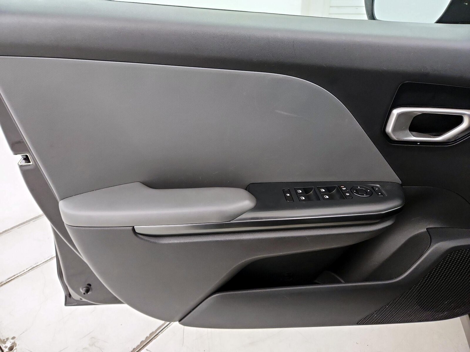 2025 Kia K4 LXS - Photo 13
