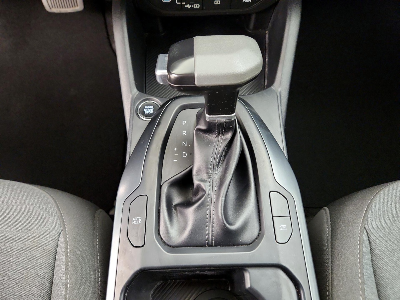 2025 Kia K4 LXS - Photo 18