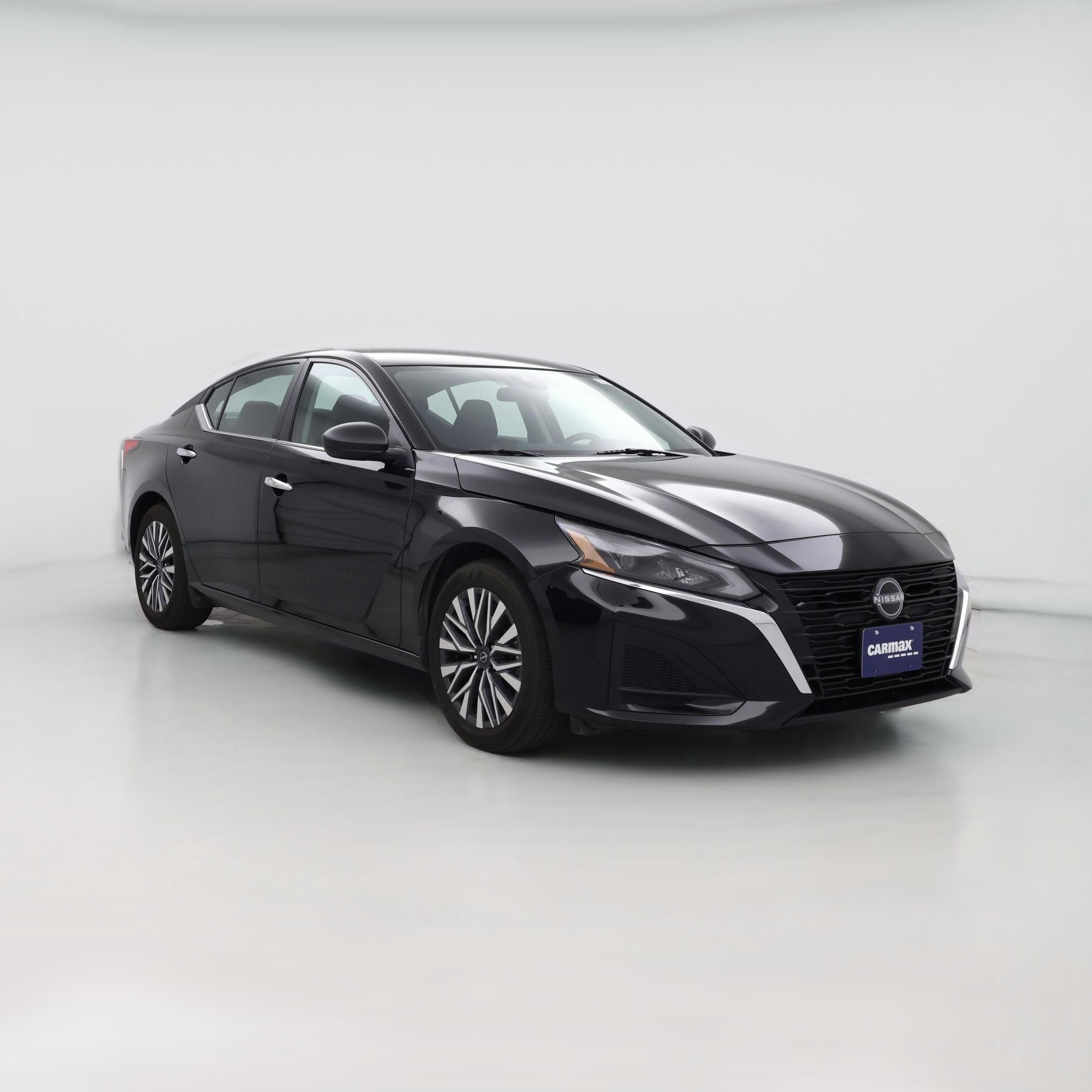 Thumbnail: 2025 Nissan Altima - 1
