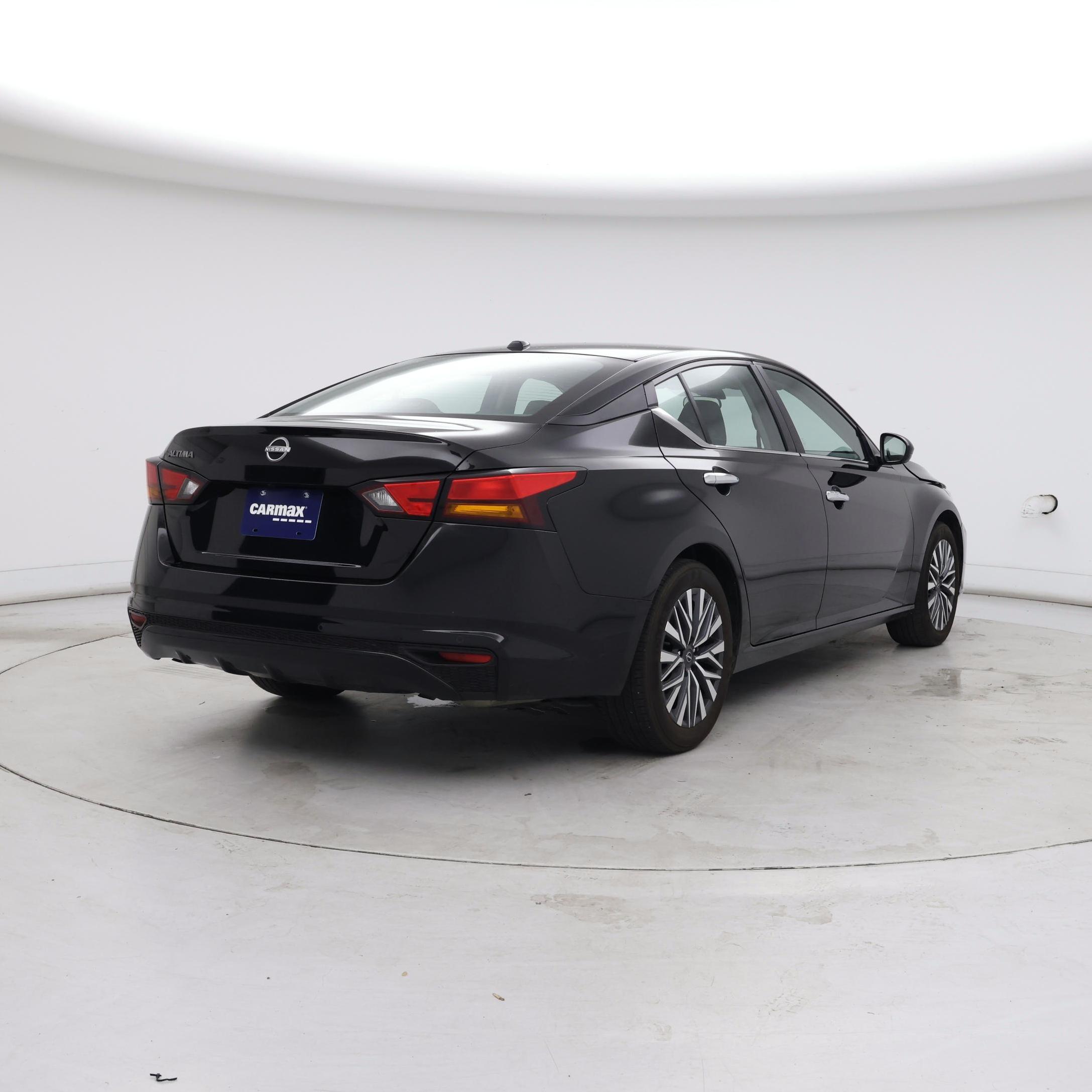 Thumbnail: 2025 Nissan Altima - 8