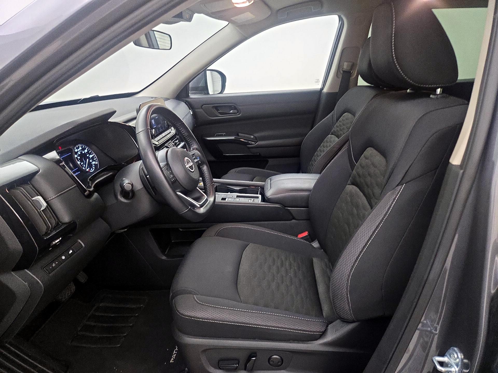 Thumbnail: 2025 Nissan Pathfinder - 11