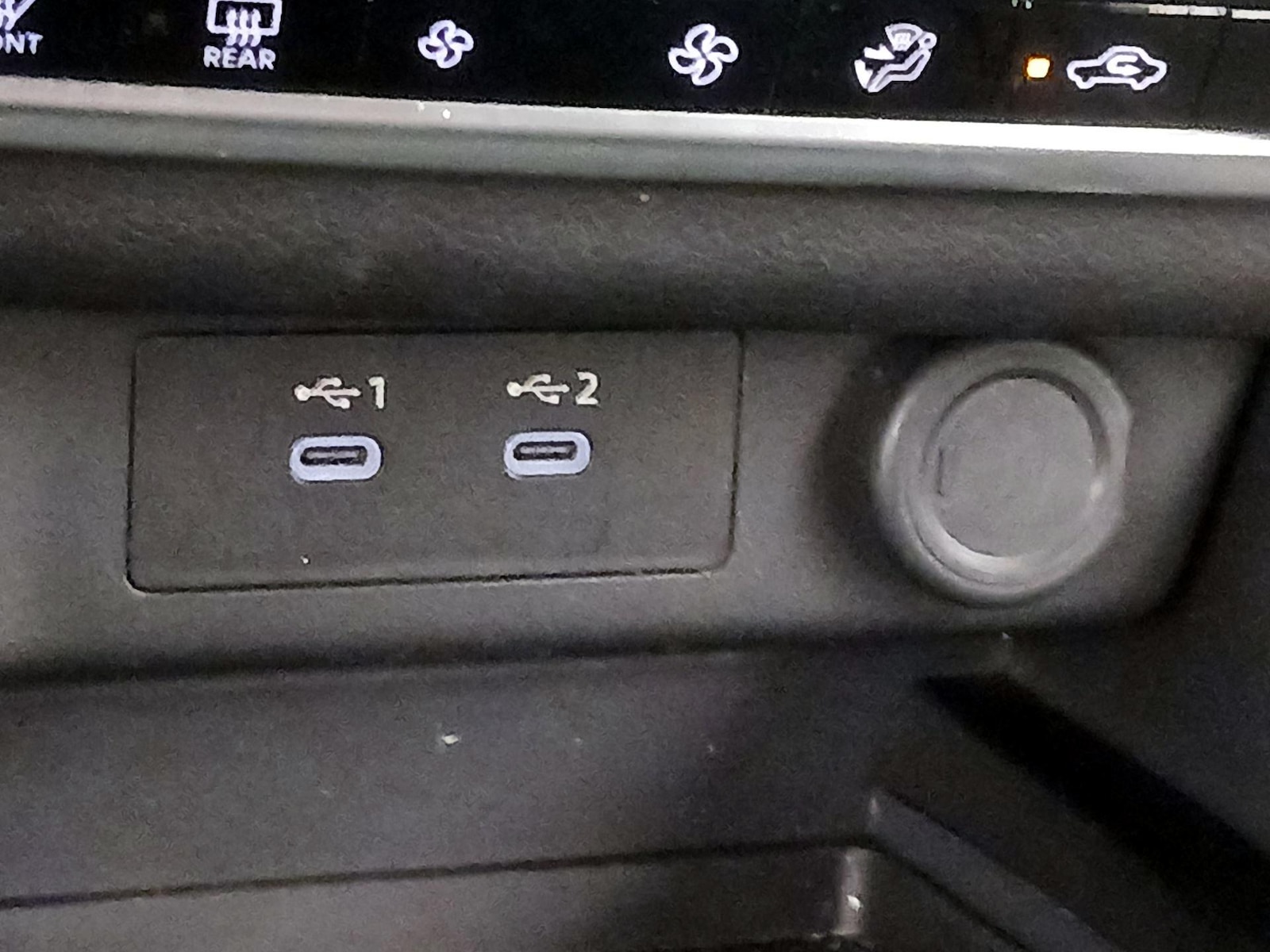 2025 Nissan Rogue SV - Photo 19