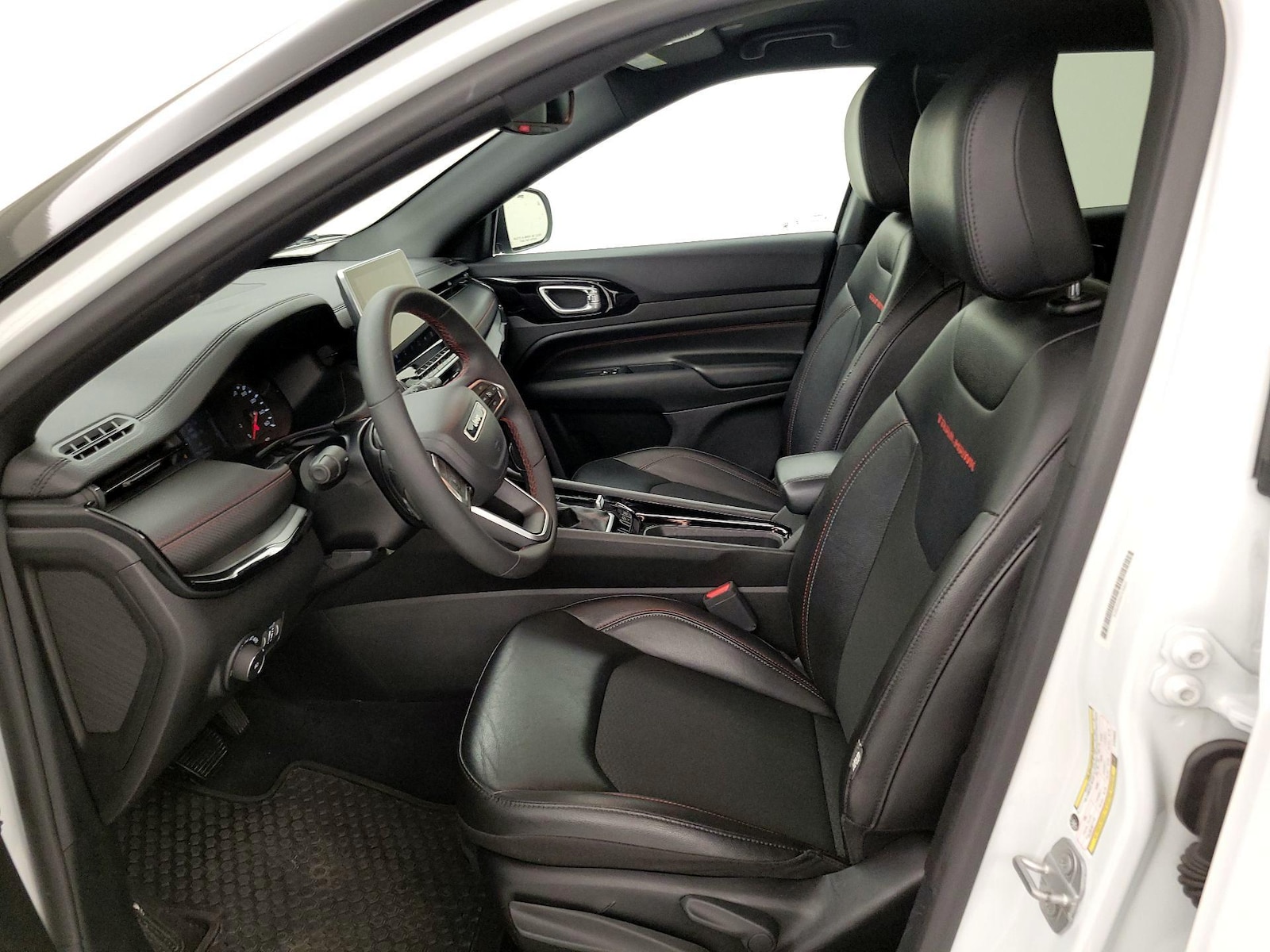 2025 Jeep Compass Trailhawk - Photo 12