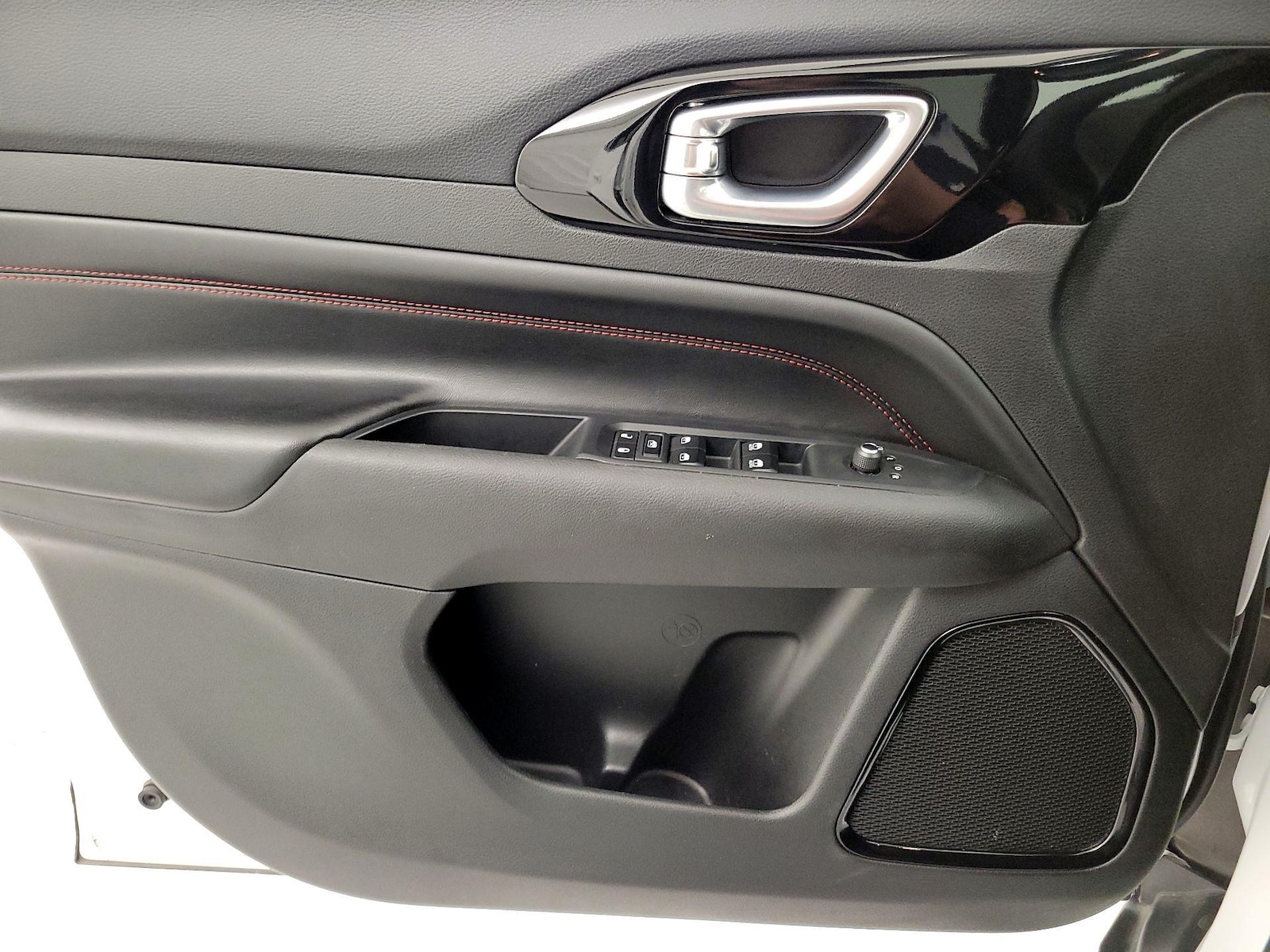 2025 Jeep Compass Trailhawk - Photo 13