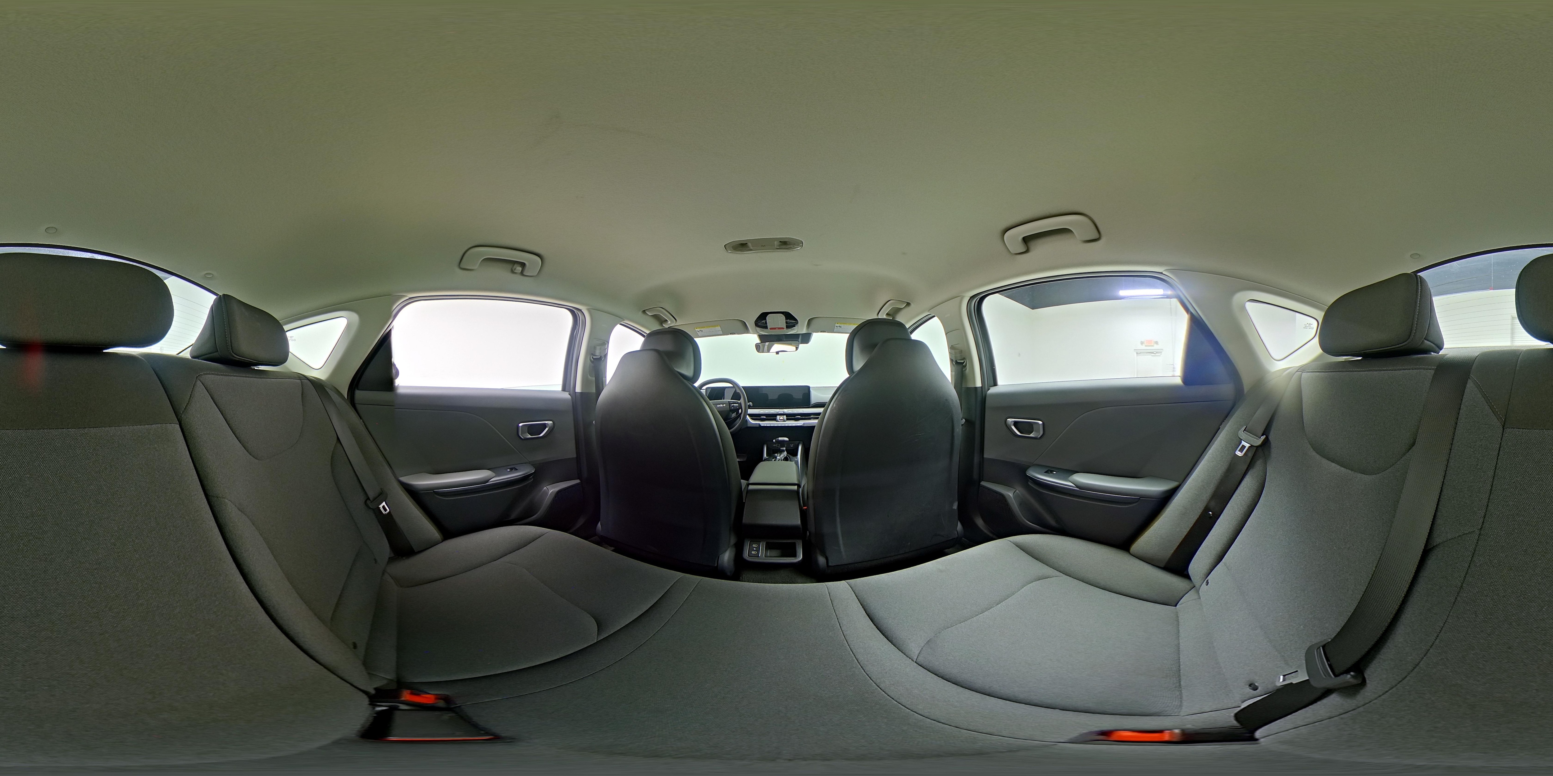 2025 Kia K4 LXS - Photo 25