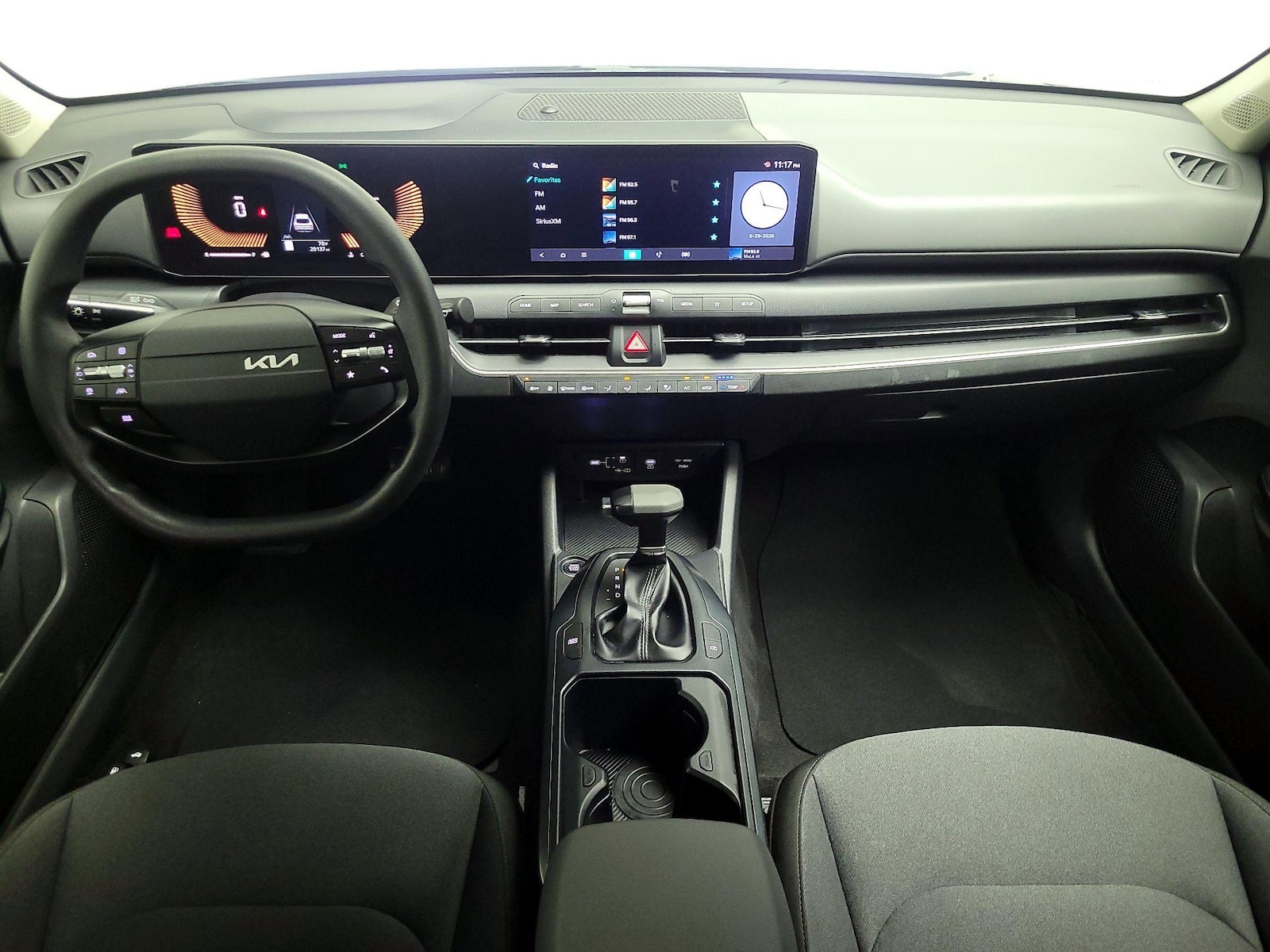2025 Kia K4 LXS - Photo 10