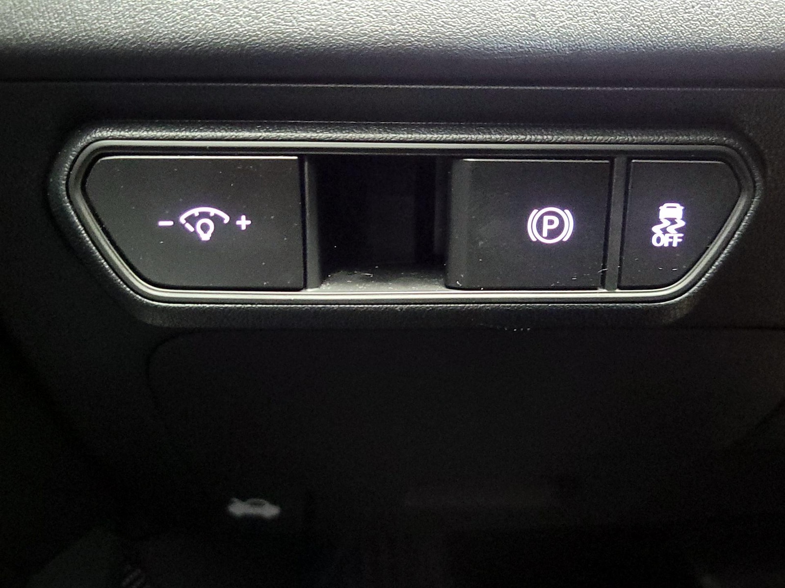 2025 Kia K4 LXS - Photo 14
