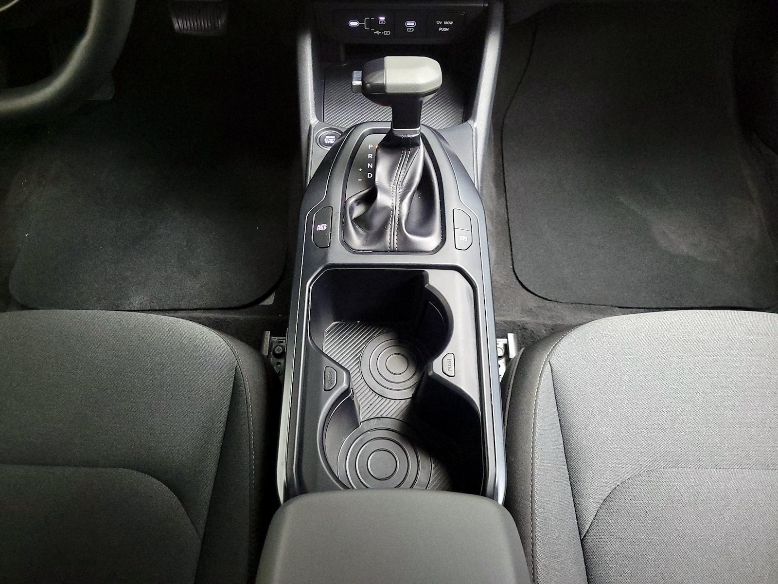 2025 Kia K4 LXS - Photo 18