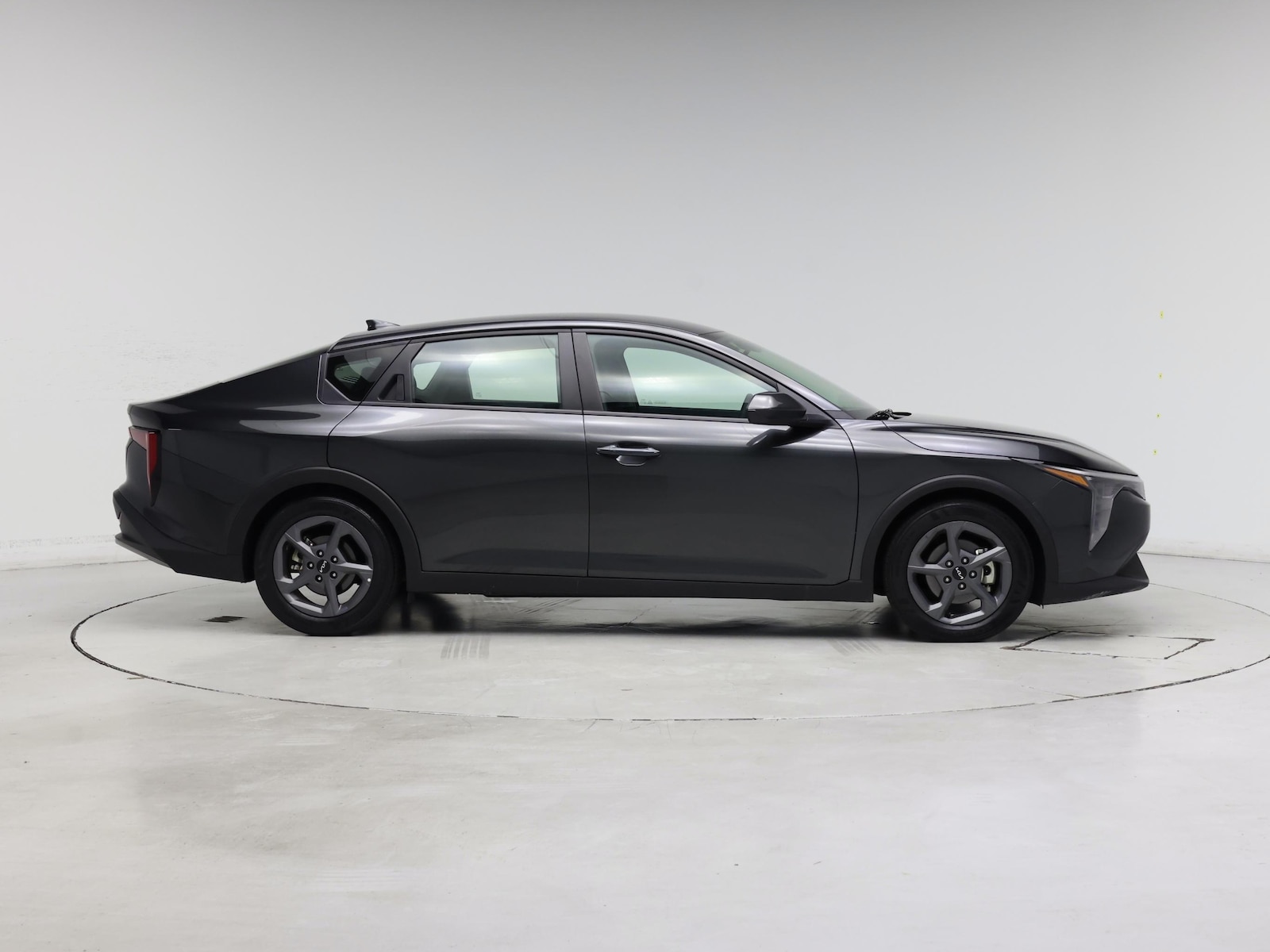2025 Kia K4 LXS - Photo 8