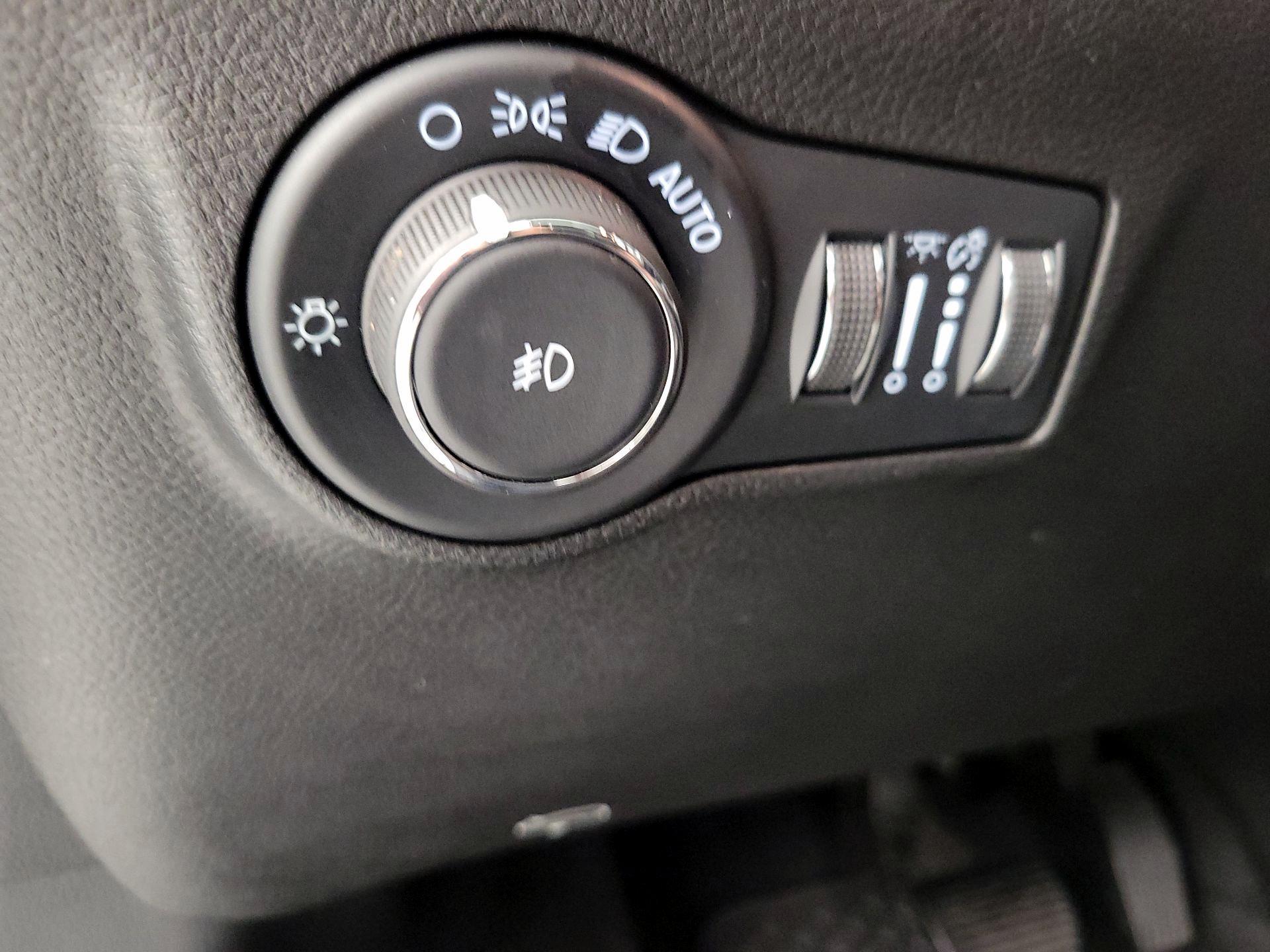 Thumbnail: 2025 Jeep Compass - 13