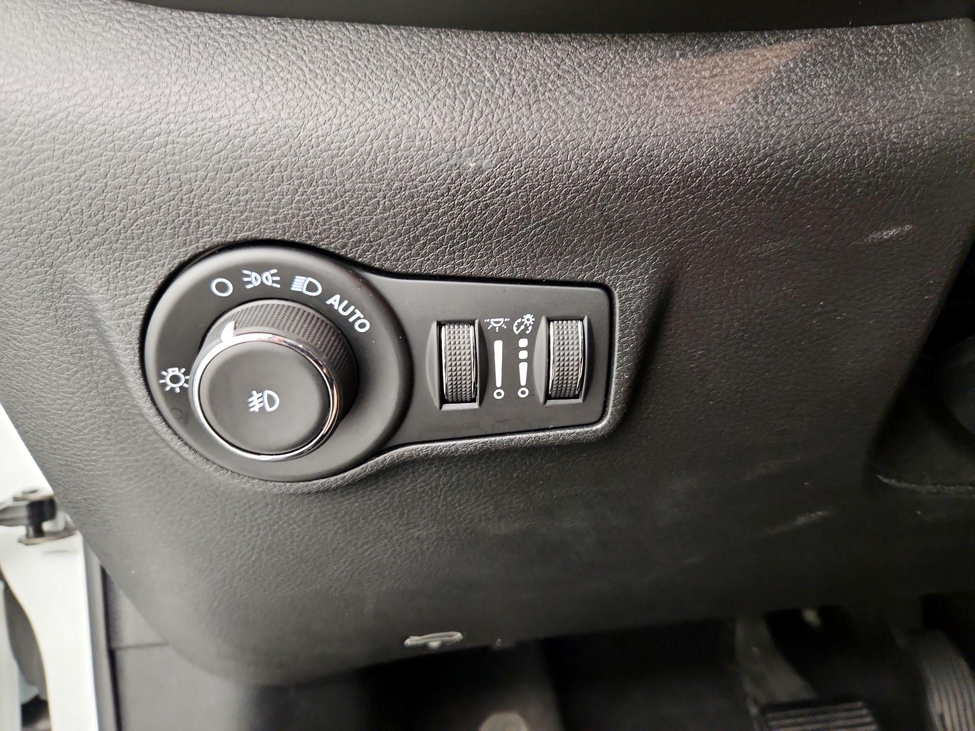 Thumbnail: 2025 Jeep Compass - 13