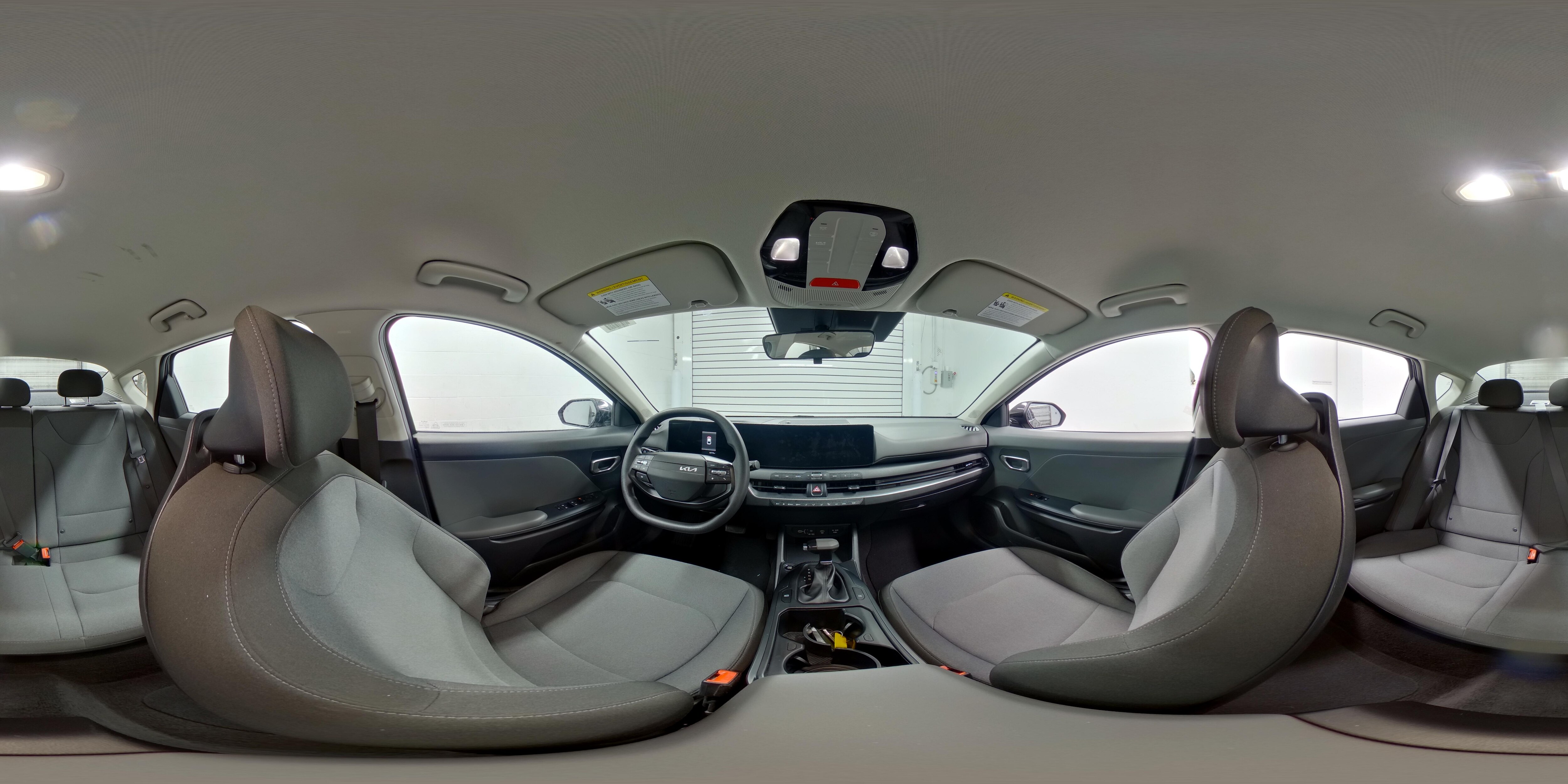 2025 Kia K4 LXS - Photo 24