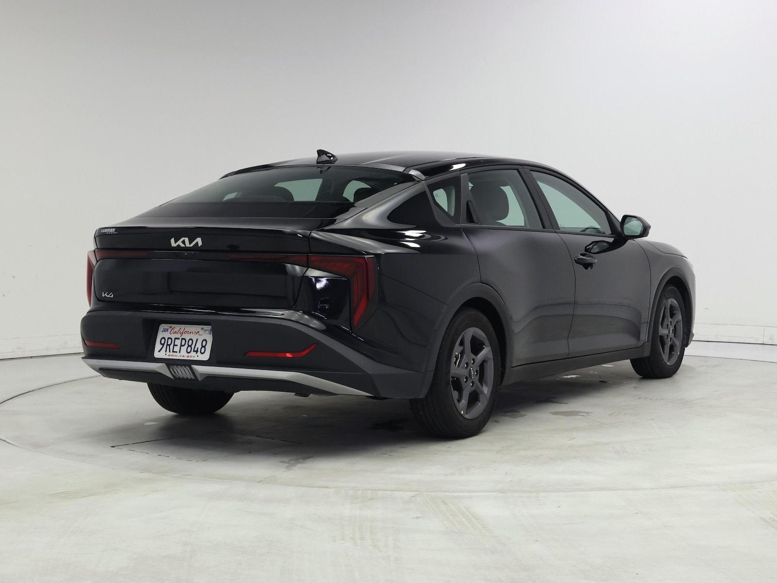 2025 Kia K4 LXS - Photo 9