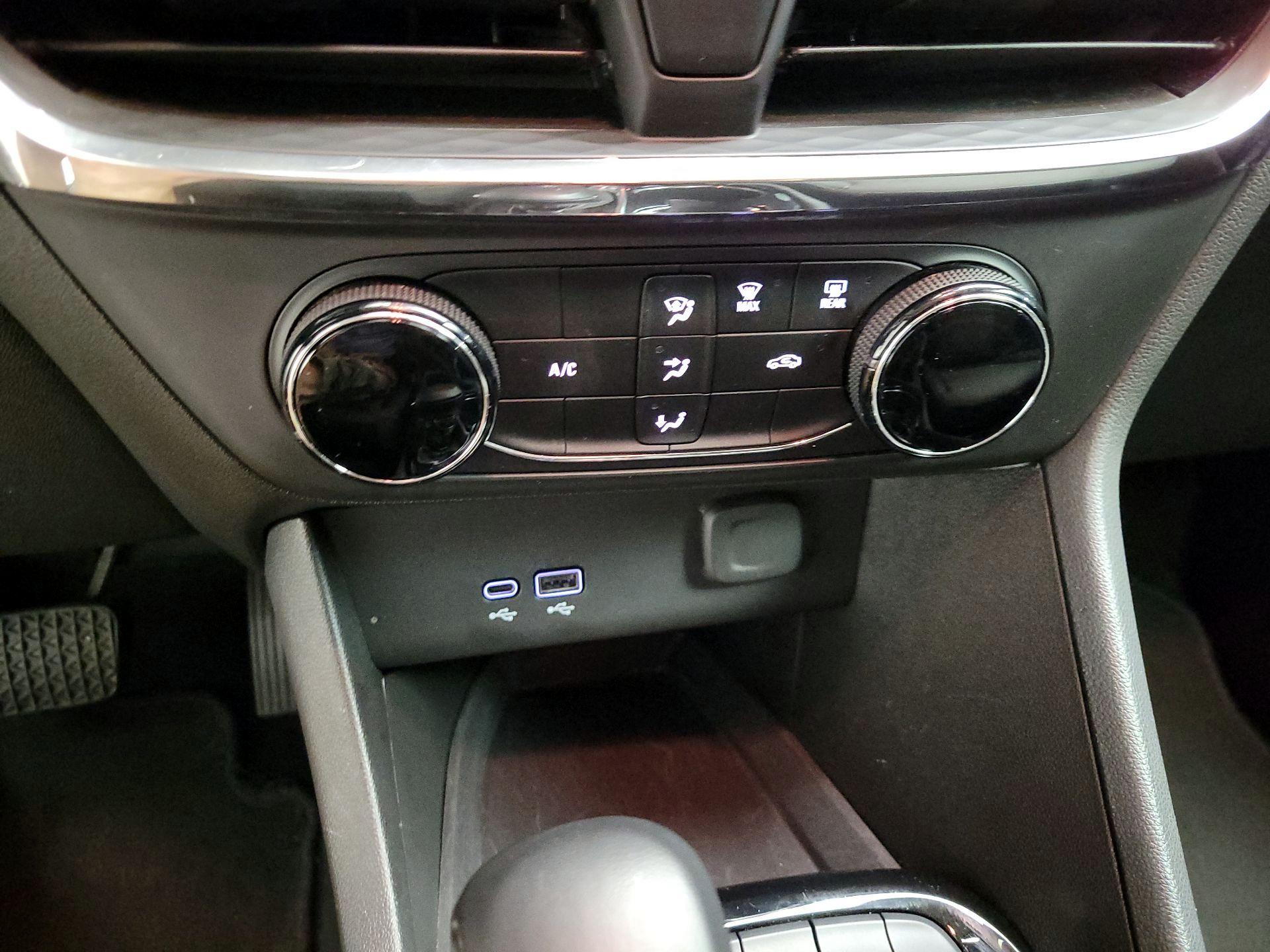 Thumbnail: 2025 Buick Encore GX - 17