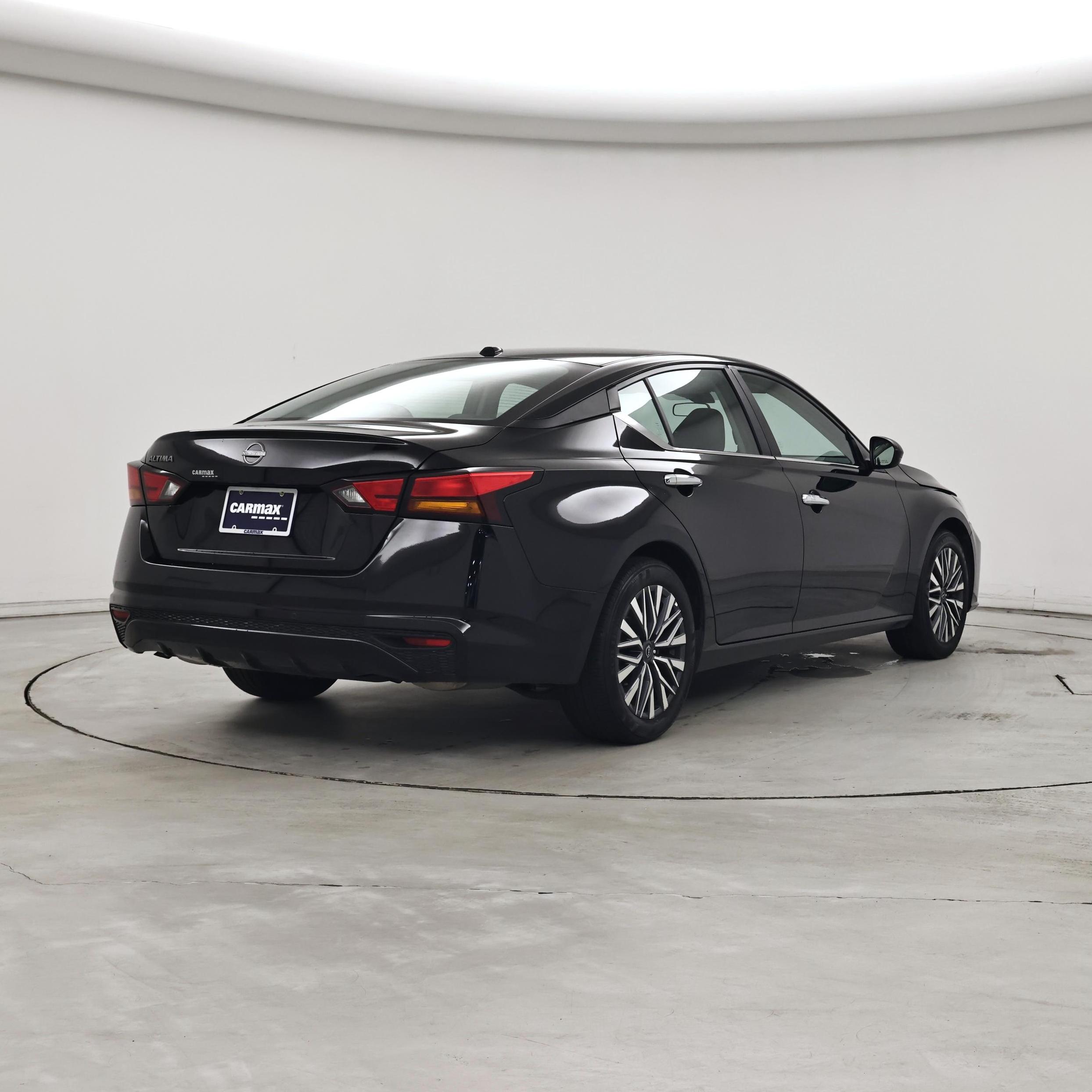 Thumbnail: 2025 Nissan Altima - 8
