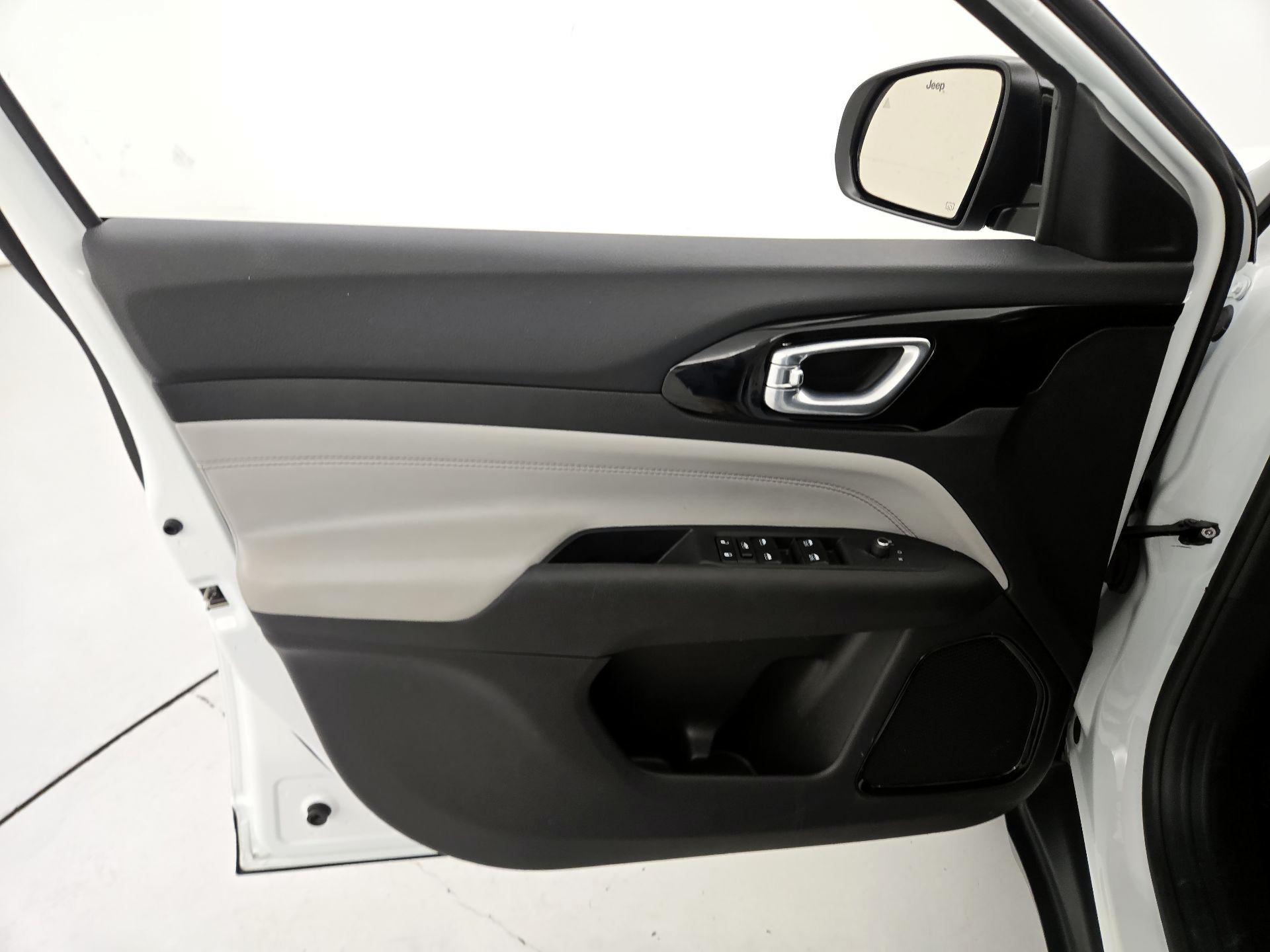Thumbnail: 2025 Jeep Compass - 12