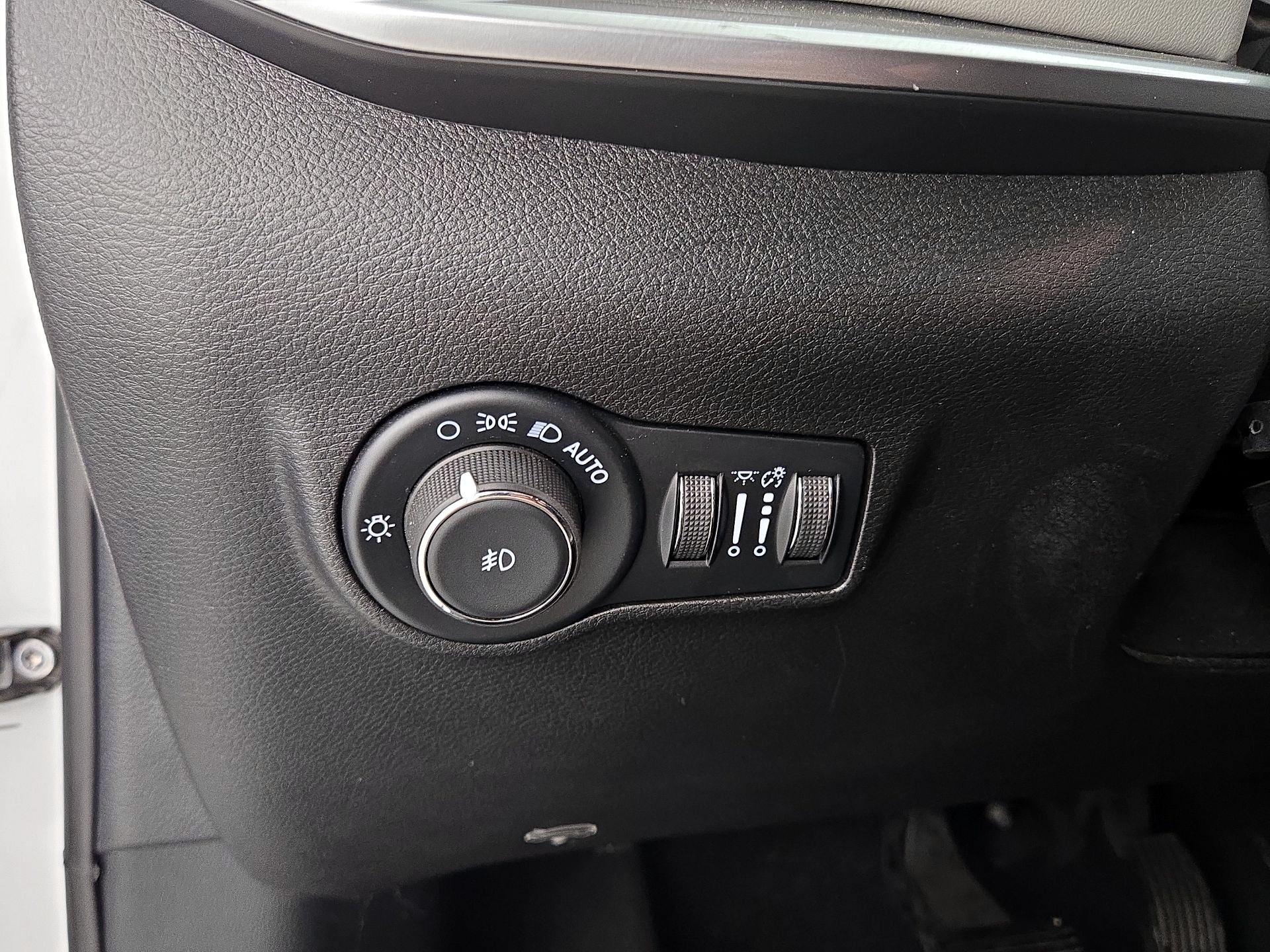 Thumbnail: 2025 Jeep Compass - 13