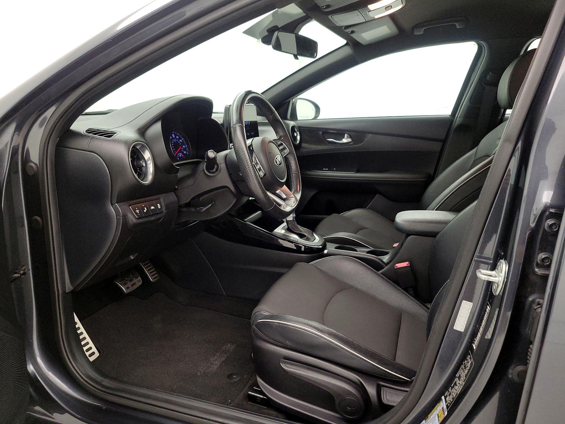 Thumbnail: 2020 Kia Forte - 11