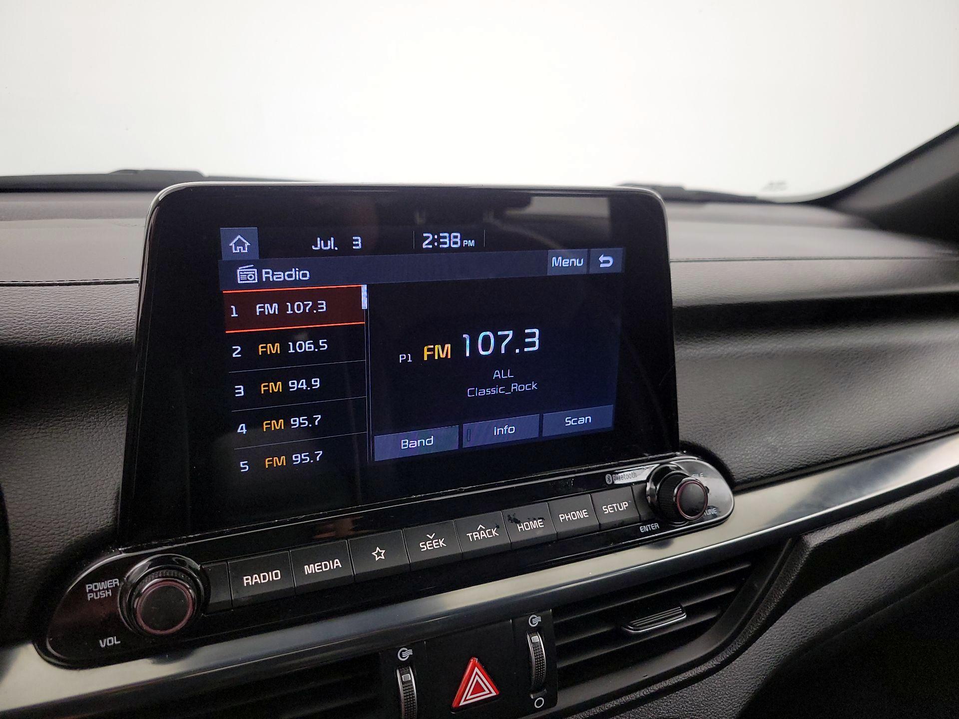 Thumbnail: 2020 Kia Forte - 15