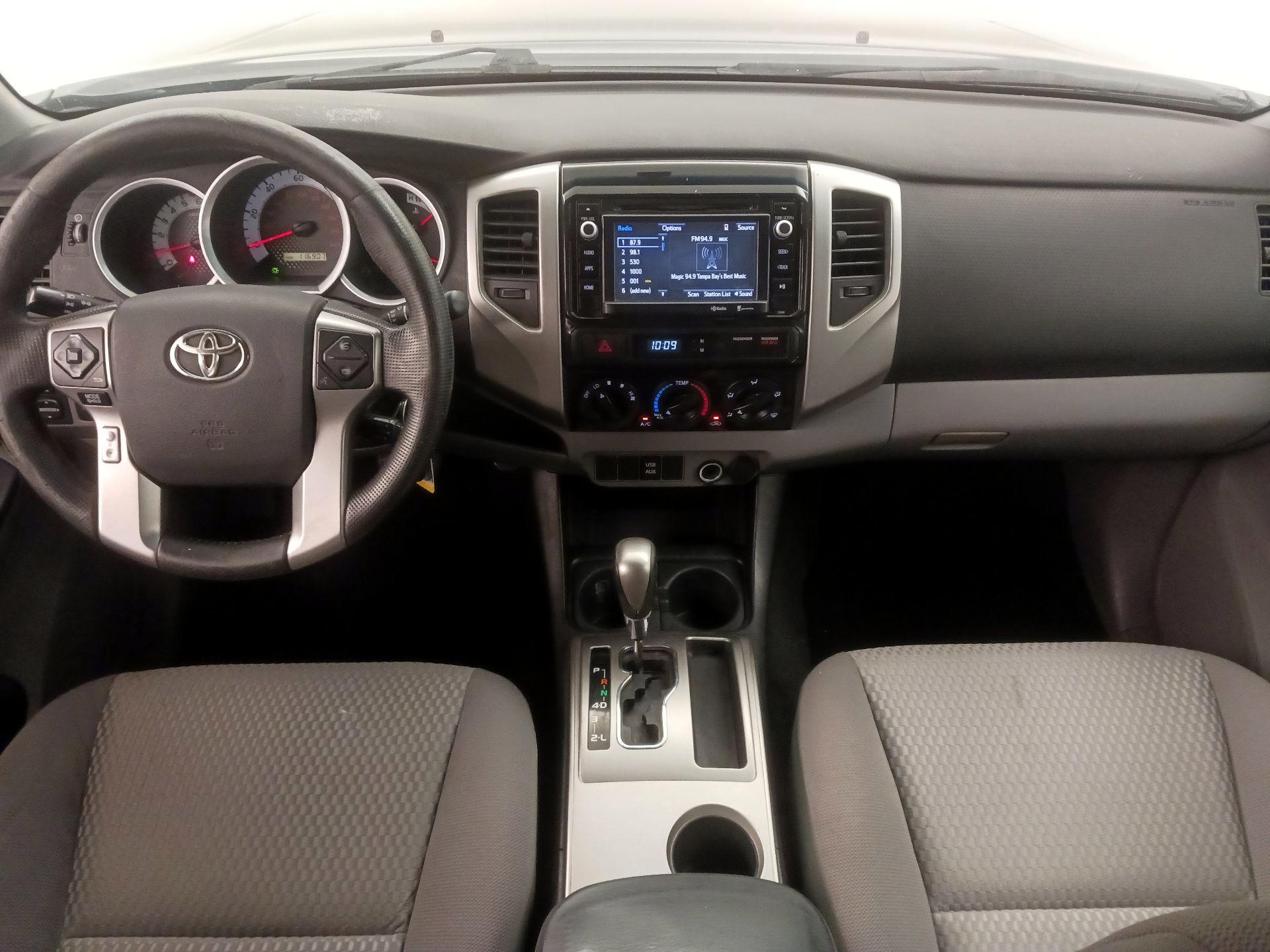Thumbnail: 2014 Toyota Tacoma - 9
