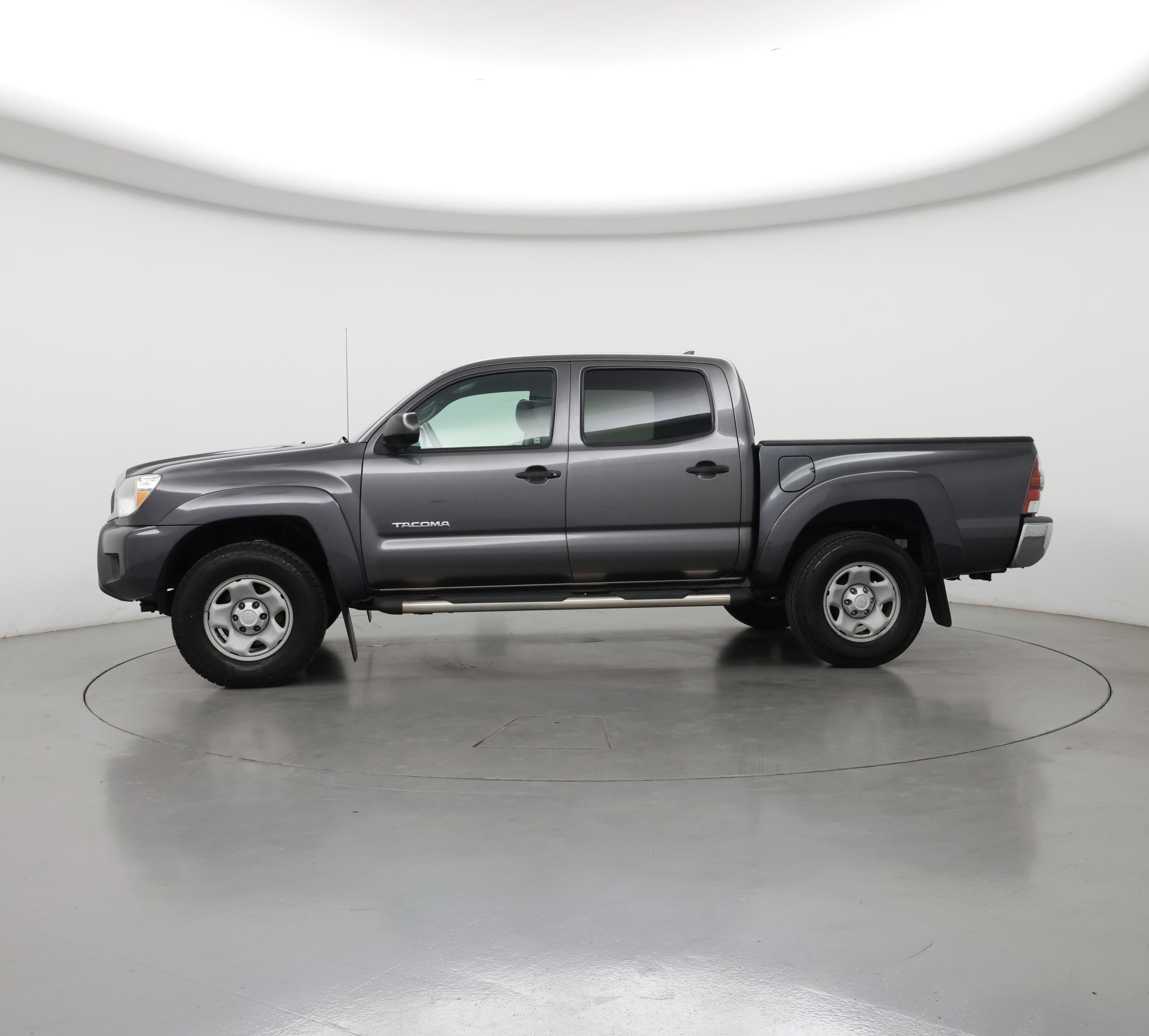 Thumbnail: 2014 Toyota Tacoma - 3