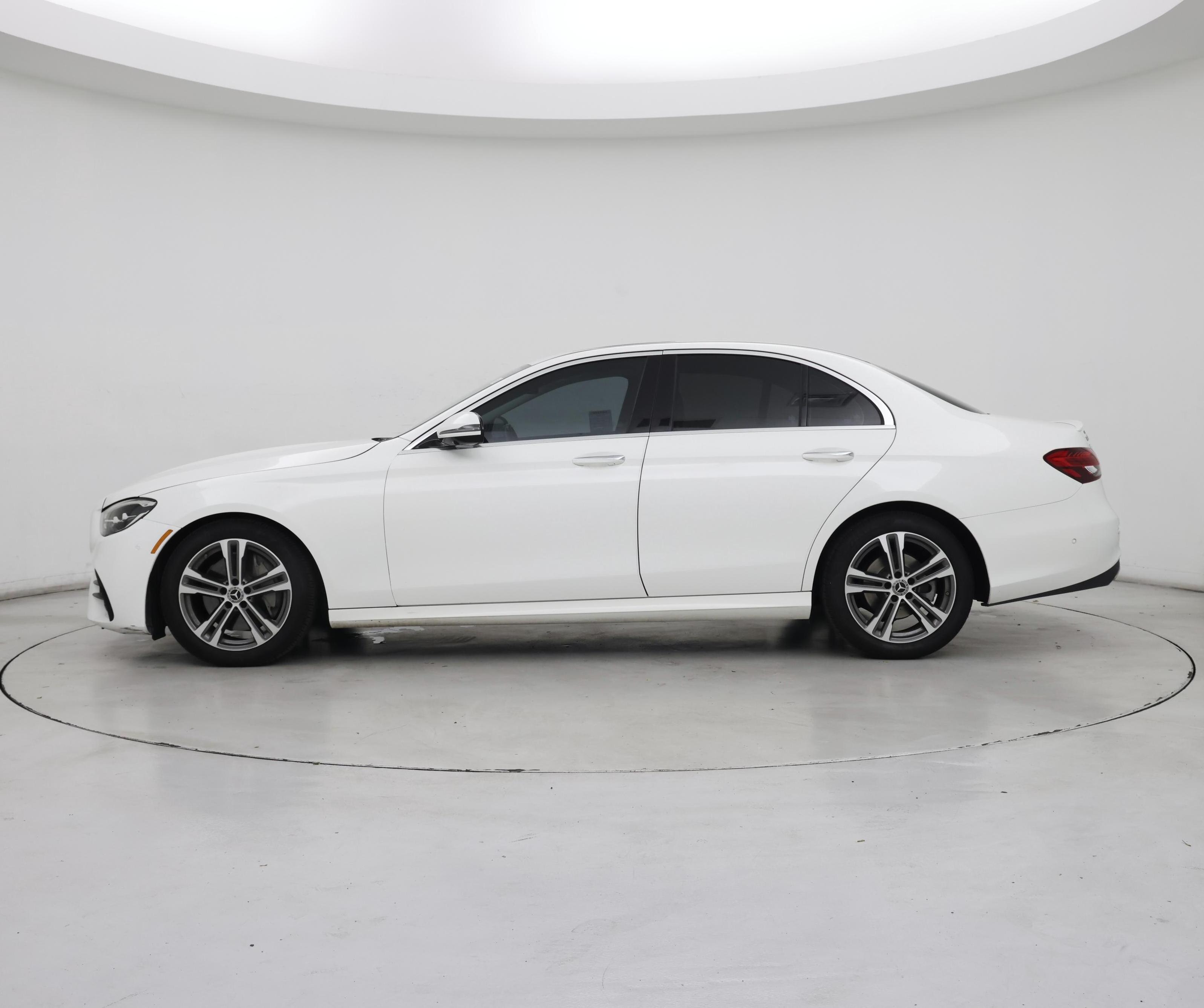 Thumbnail: 2021 Mercedes-Benz E-Class - 3