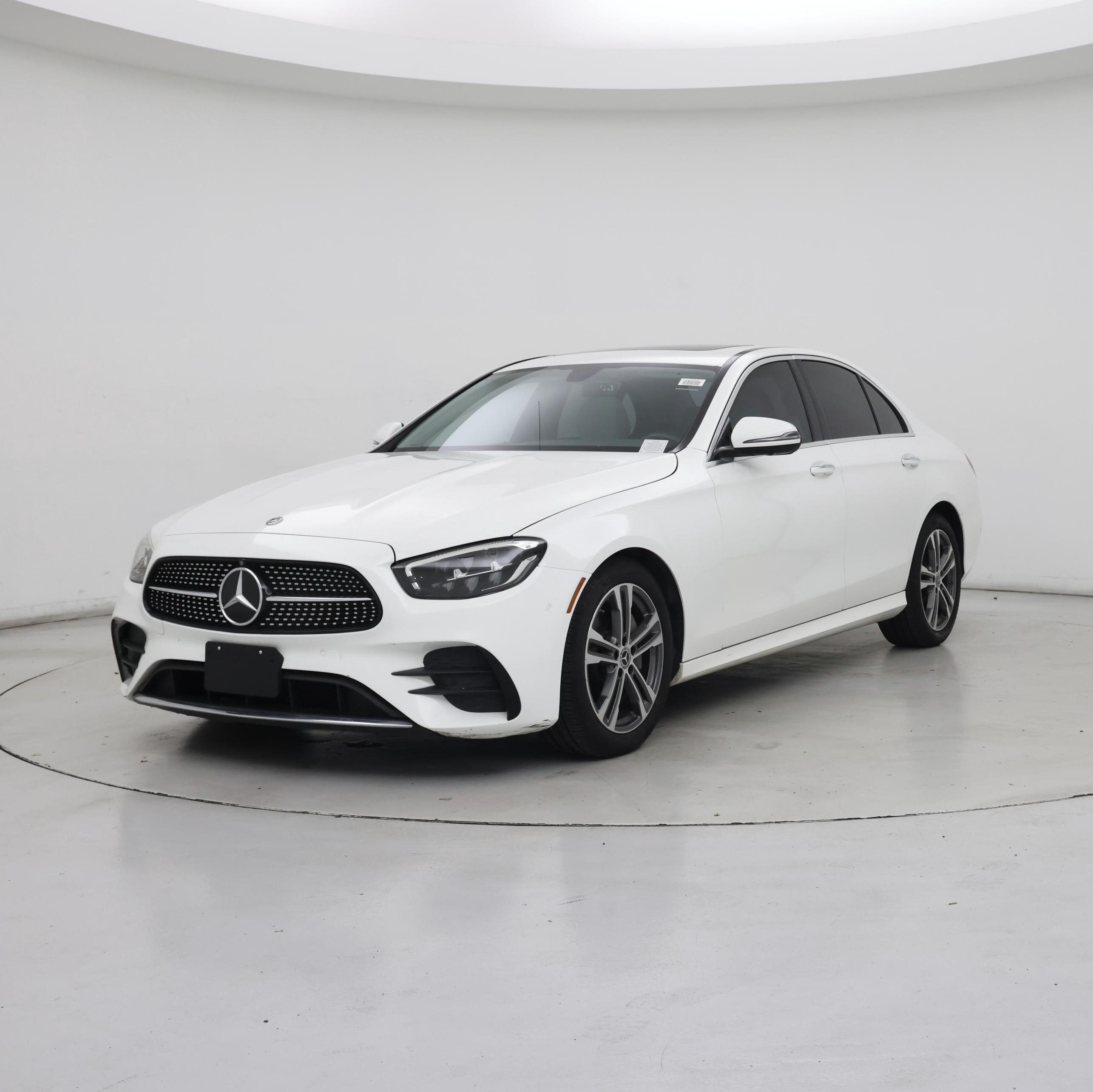 Thumbnail: 2021 Mercedes-Benz E-Class - 4