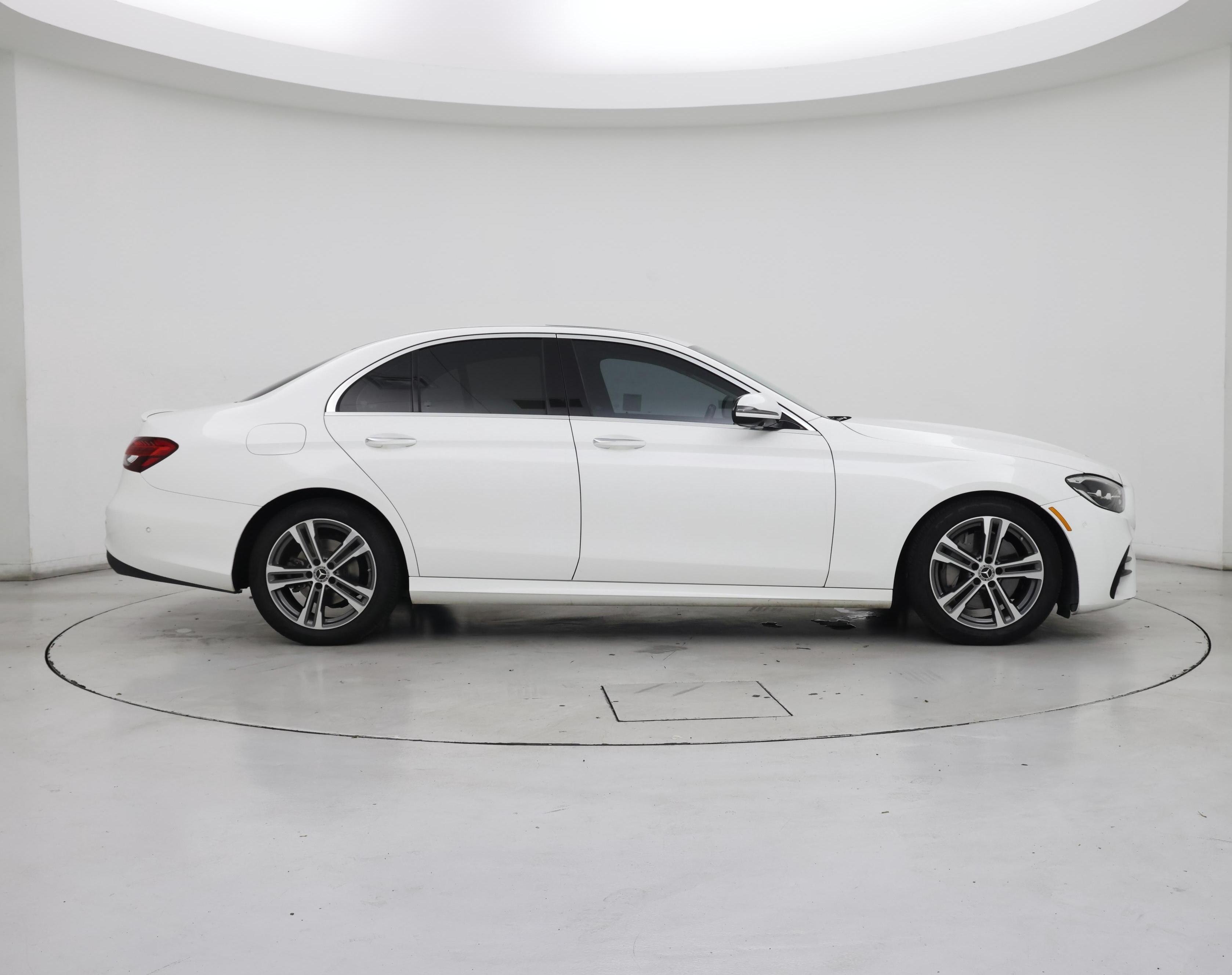 Thumbnail: 2021 Mercedes-Benz E-Class - 7