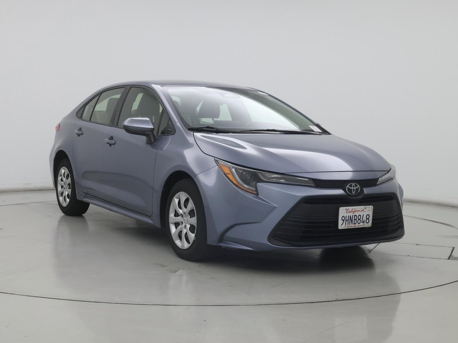 2023 Toyota Corolla LE - Photo 2